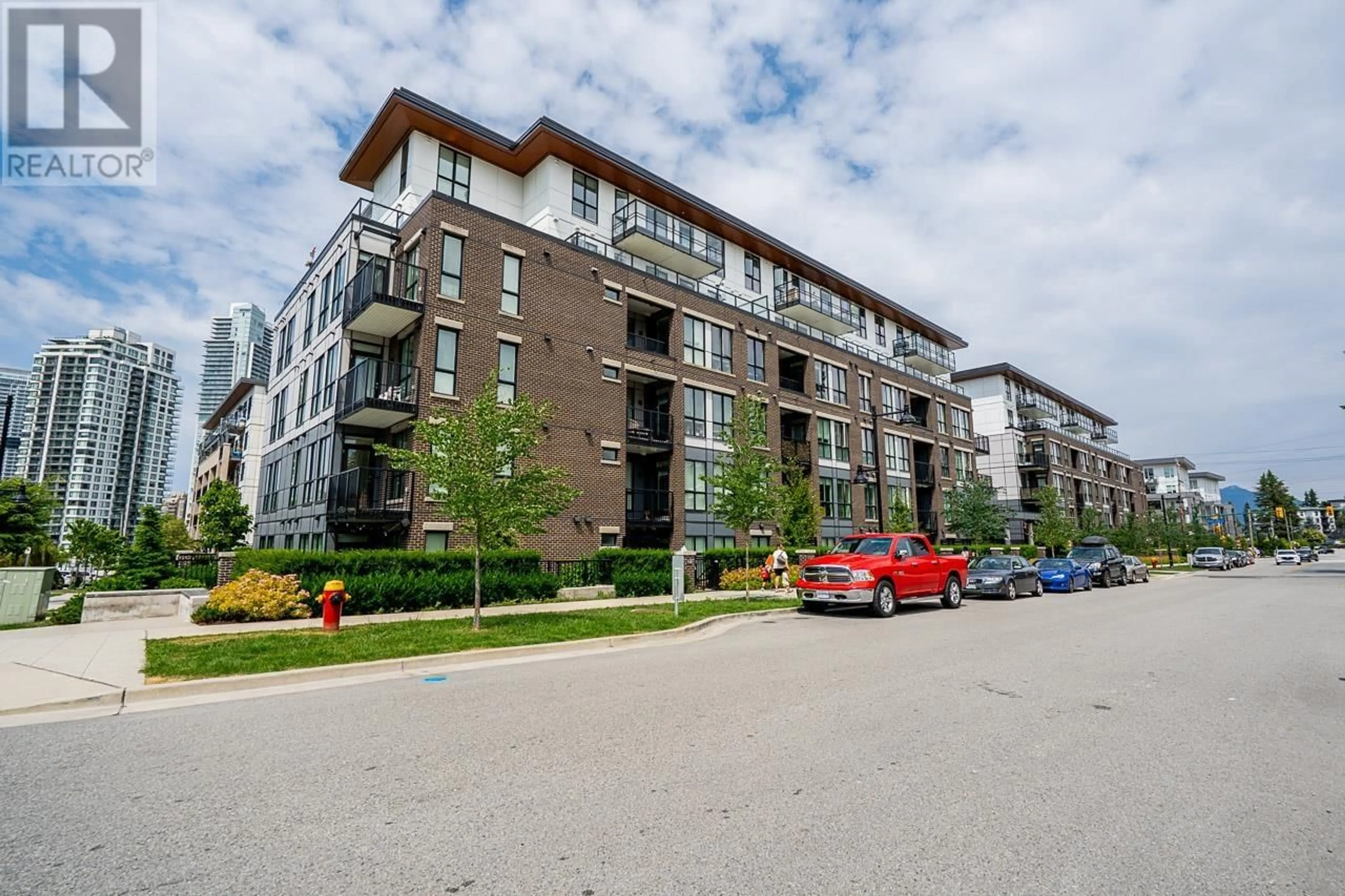 Unknown for 204 - 750 DOGWOOD STREET, Coquitlam British Columbia V3J4B7