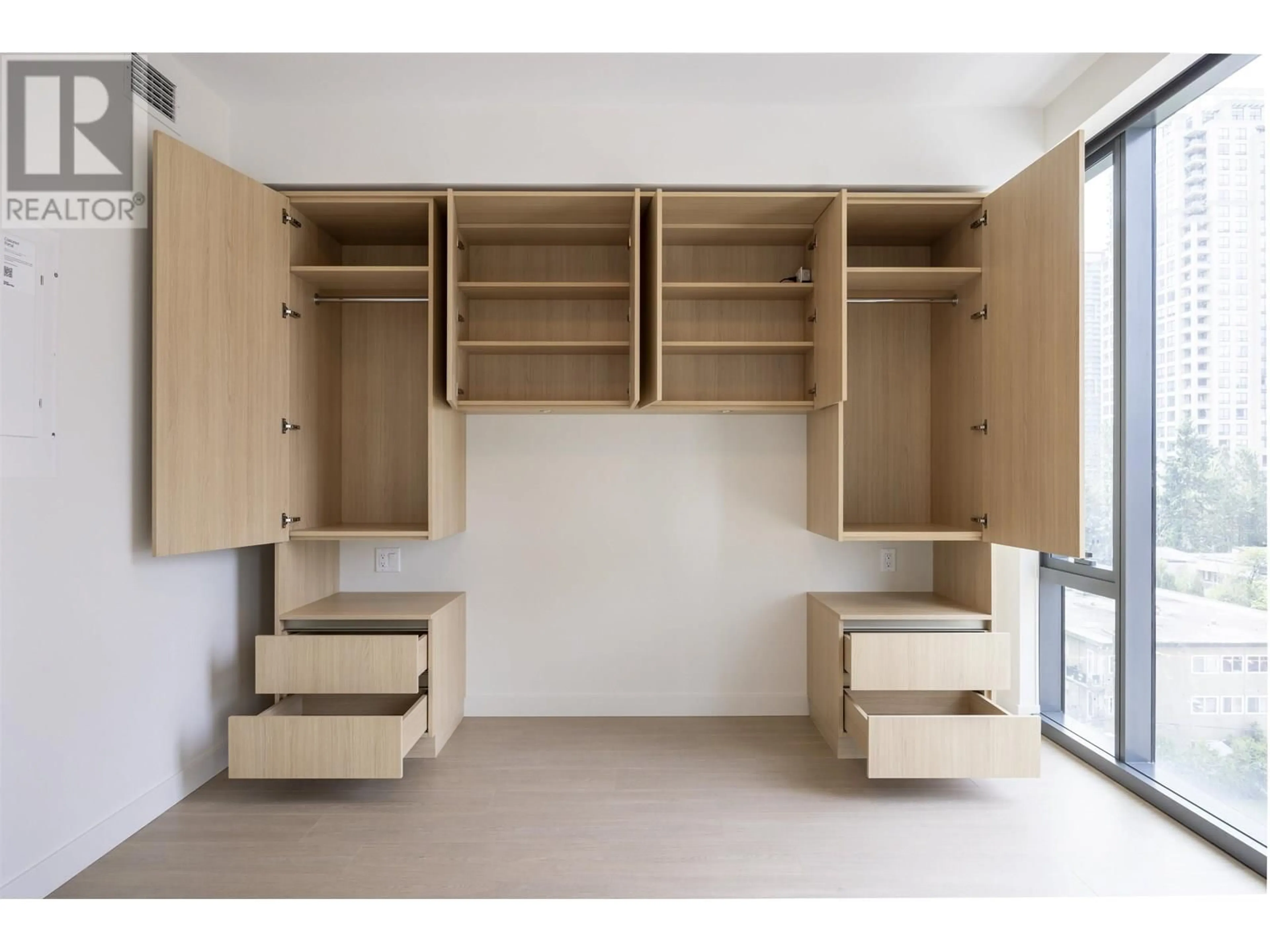 Storage room or clothes room or walk-in closet for 503 - 5987 WILSON AVENUE, Burnaby British Columbia V5H0L7