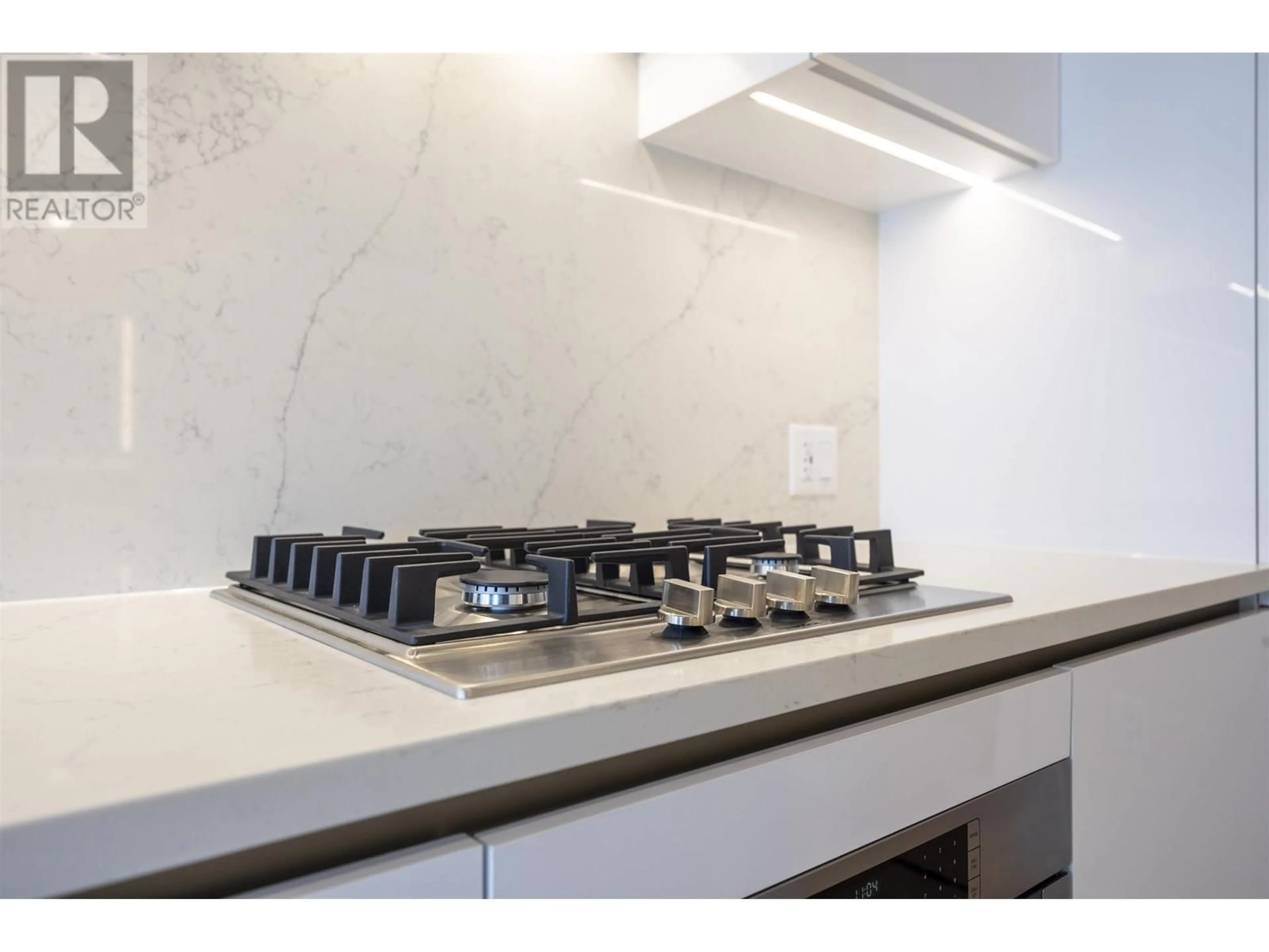 Standard kitchen, ceramic/tile floor for 503 - 5987 WILSON AVENUE, Burnaby British Columbia V5H0L7