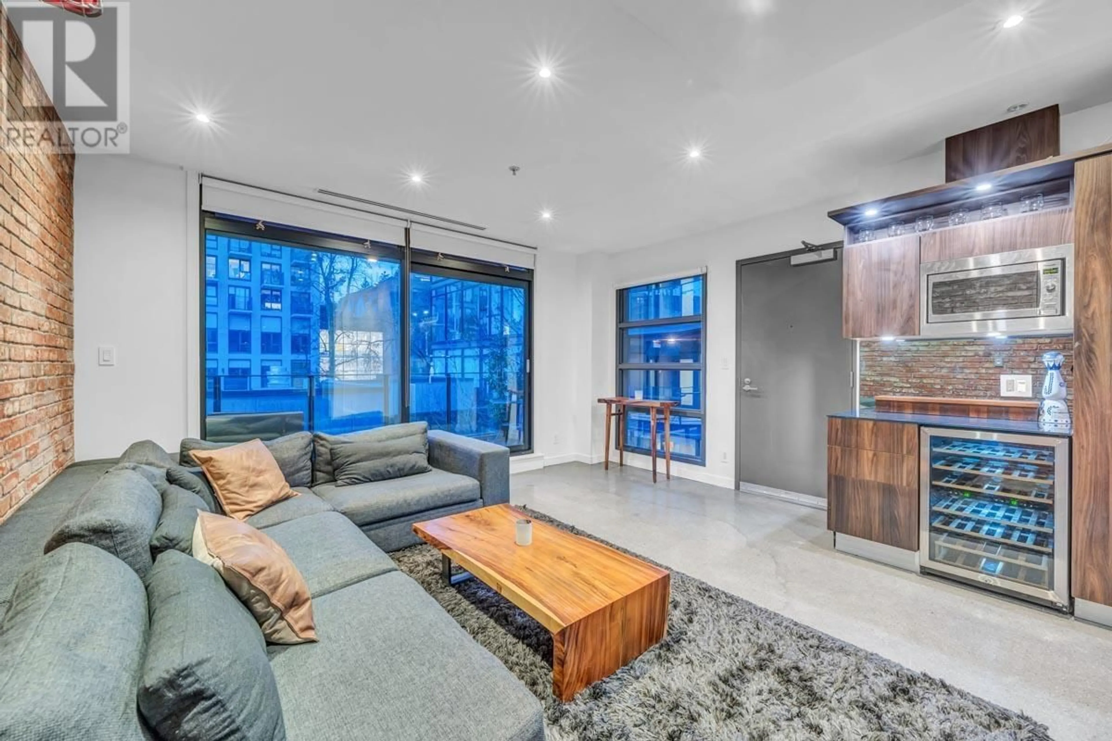 Unknown for 305 - 12 WATER STREET, Vancouver British Columbia V6B1A5