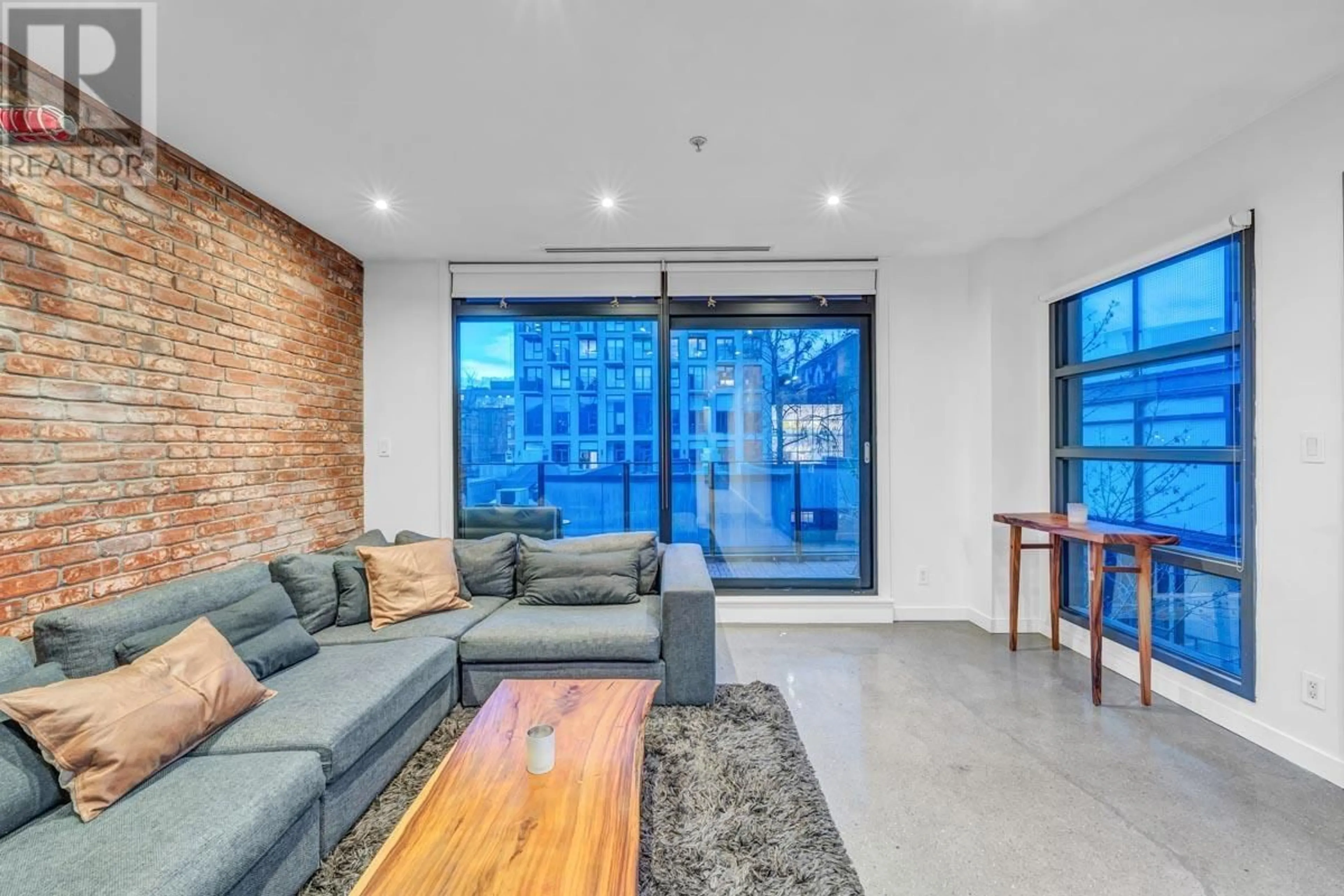 Unknown for 305 - 12 WATER STREET, Vancouver British Columbia V6B1A5
