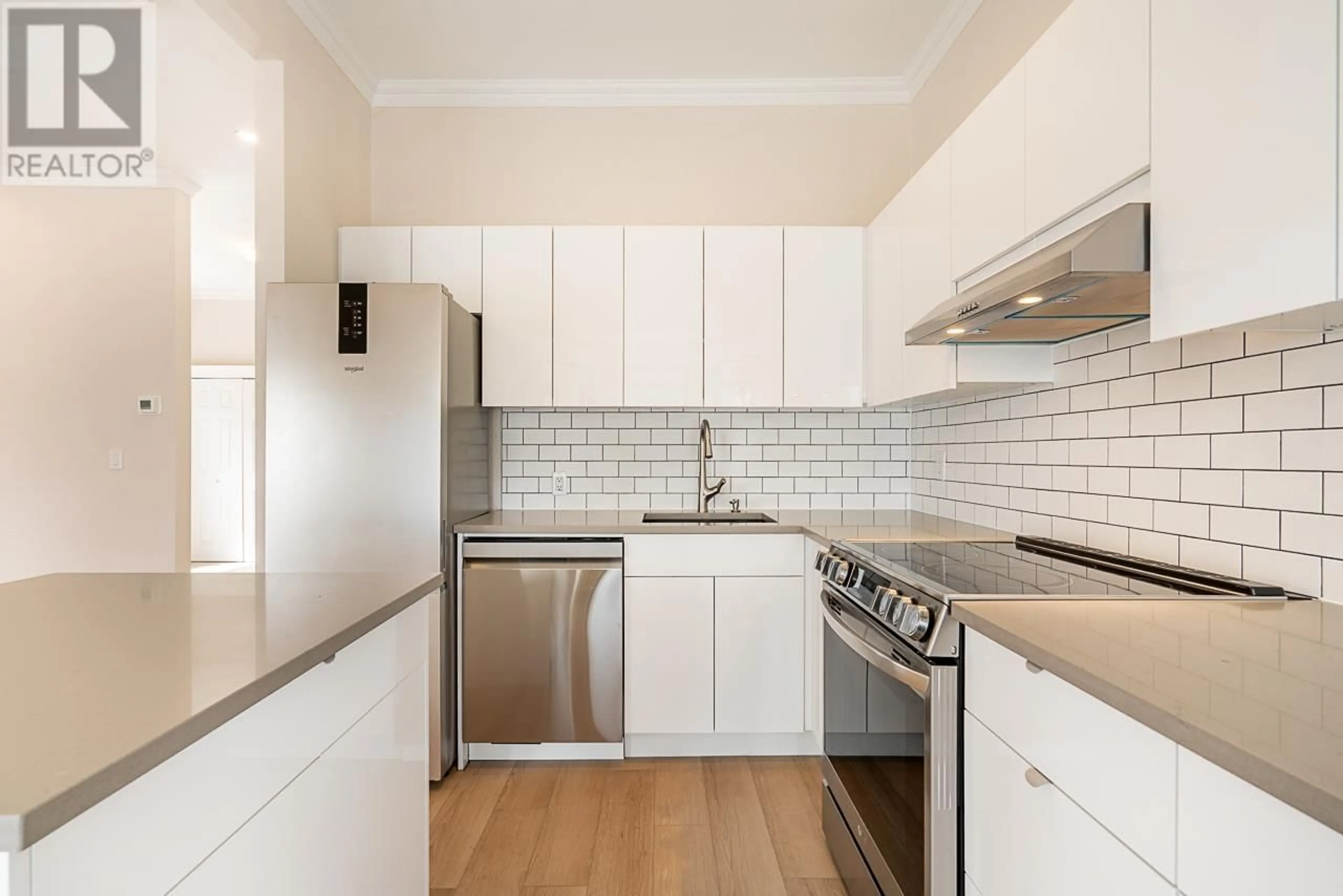 Standard kitchen, ceramic/tile floor for 1165 PENDER STREET, Vancouver British Columbia V6A1W6