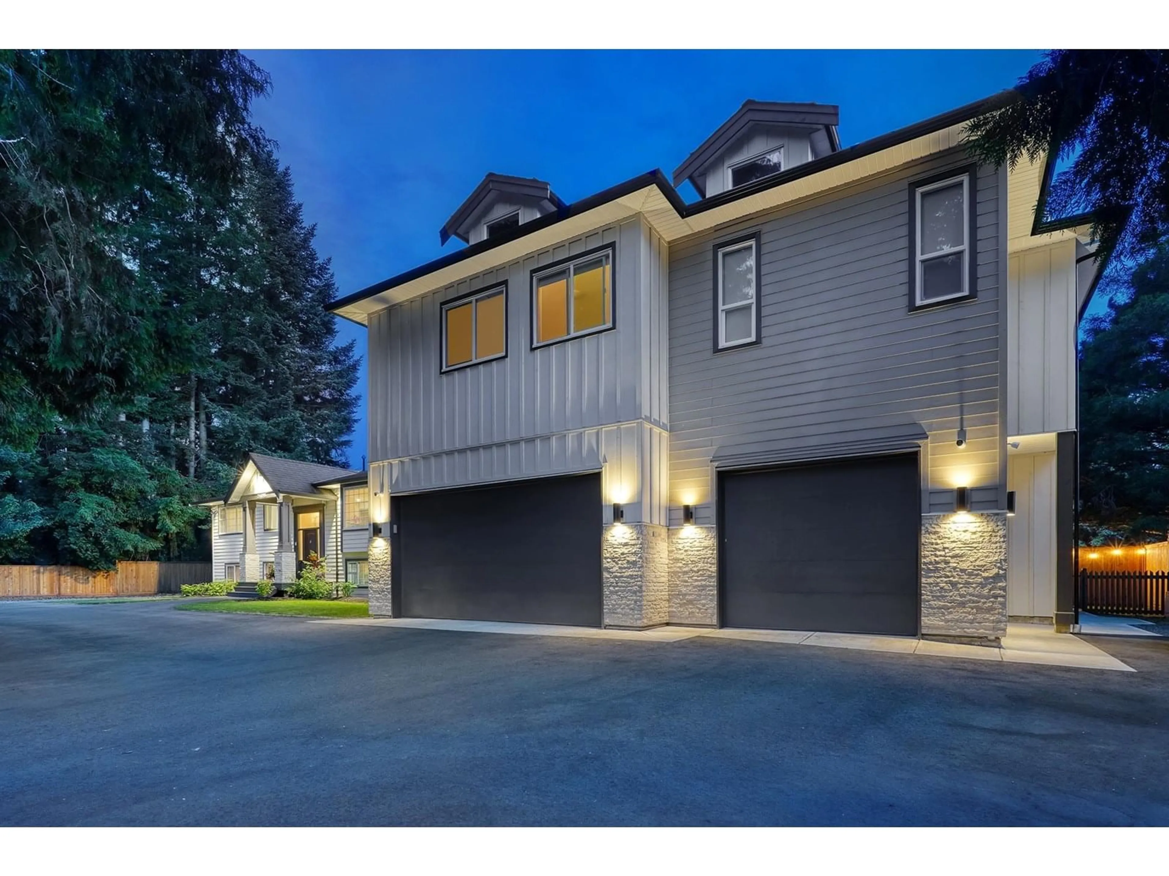 Indoor garage for 24096 52, Langley British Columbia V2Z2N3
