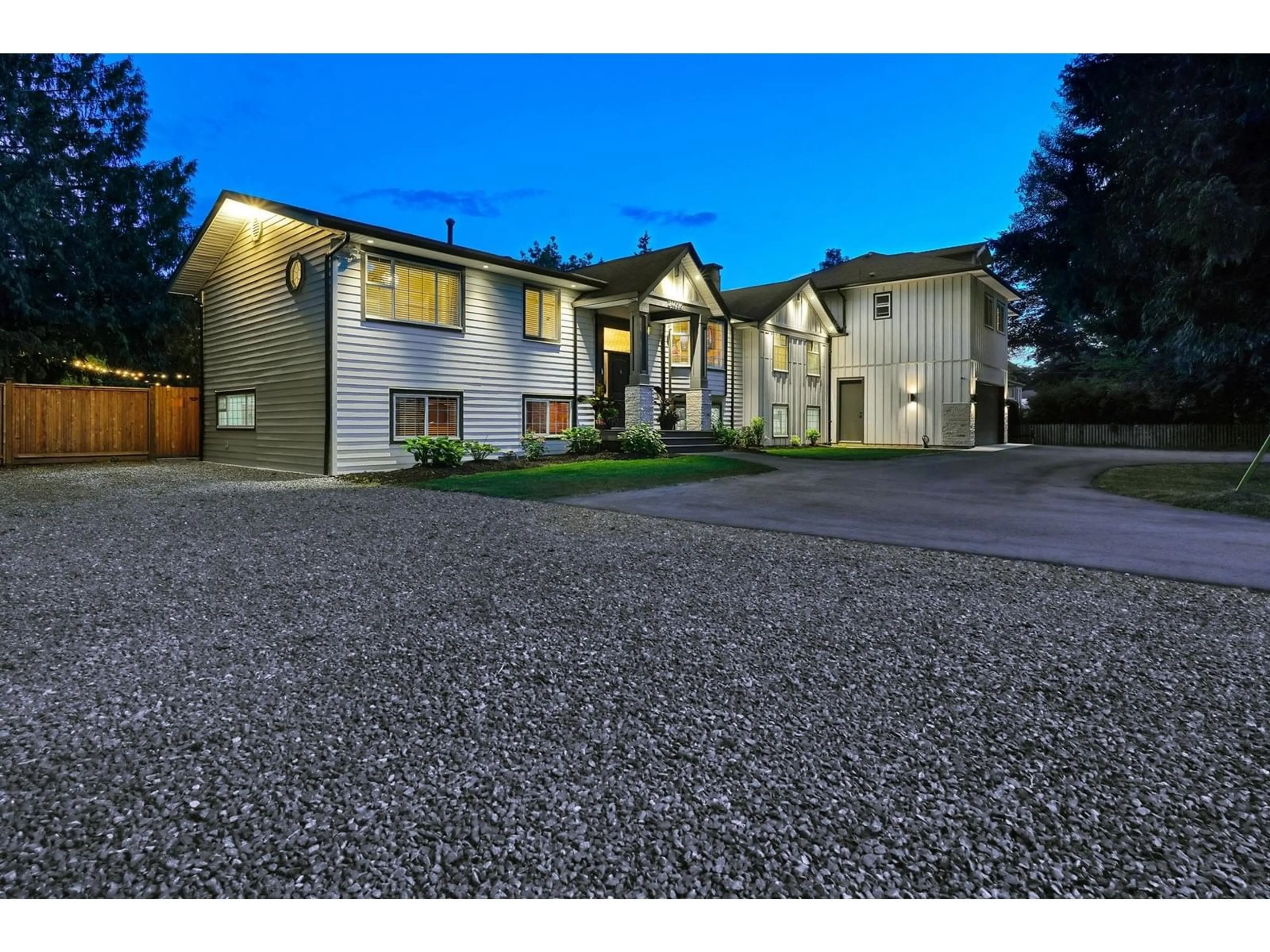 A pic from outside/outdoor area/front of a property/back of a property/a pic from drone, street for 24096 52, Langley British Columbia V2Z2N3