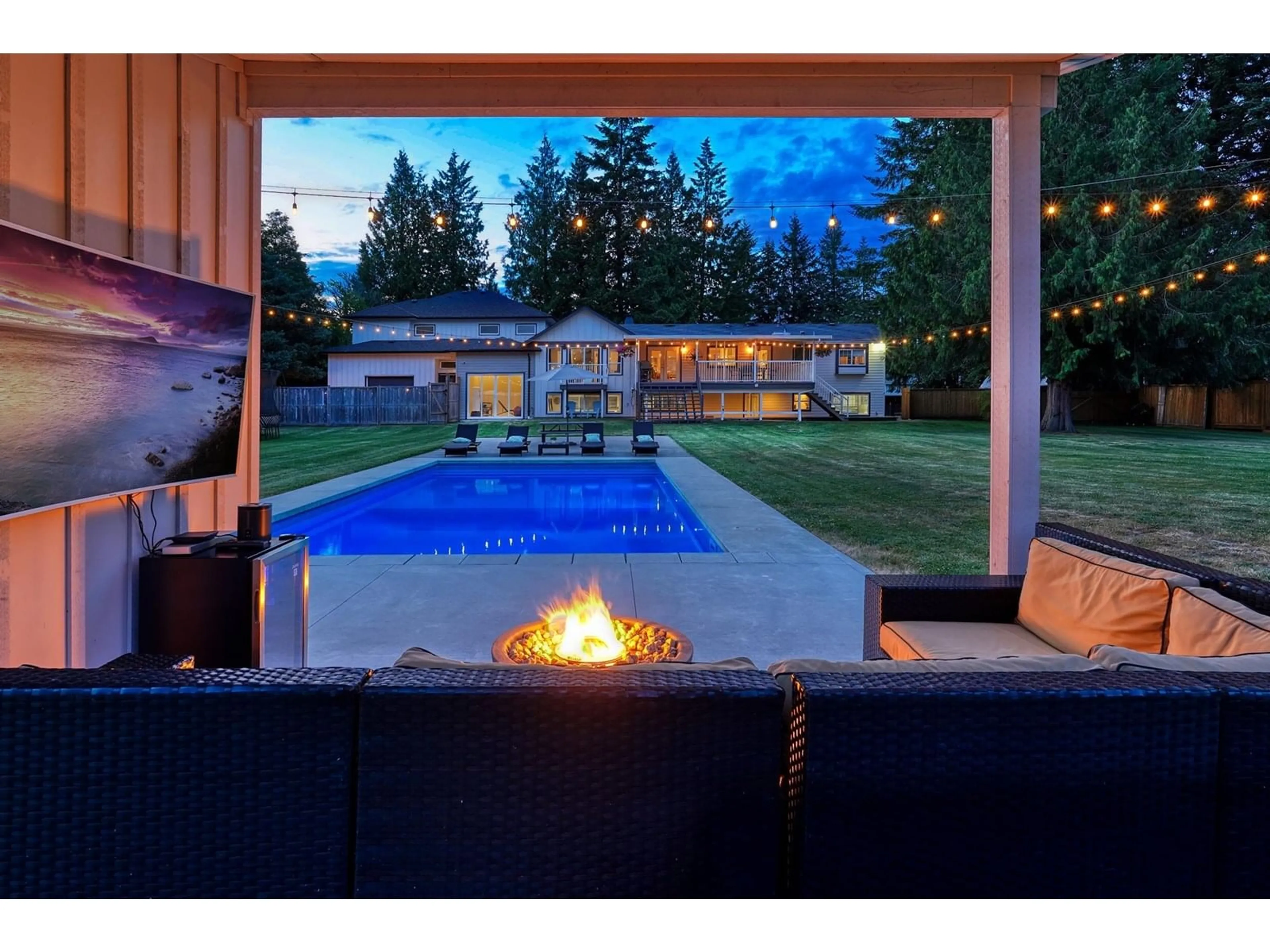 Patio, water/lake/river/ocean view for 24096 52, Langley British Columbia V2Z2N3