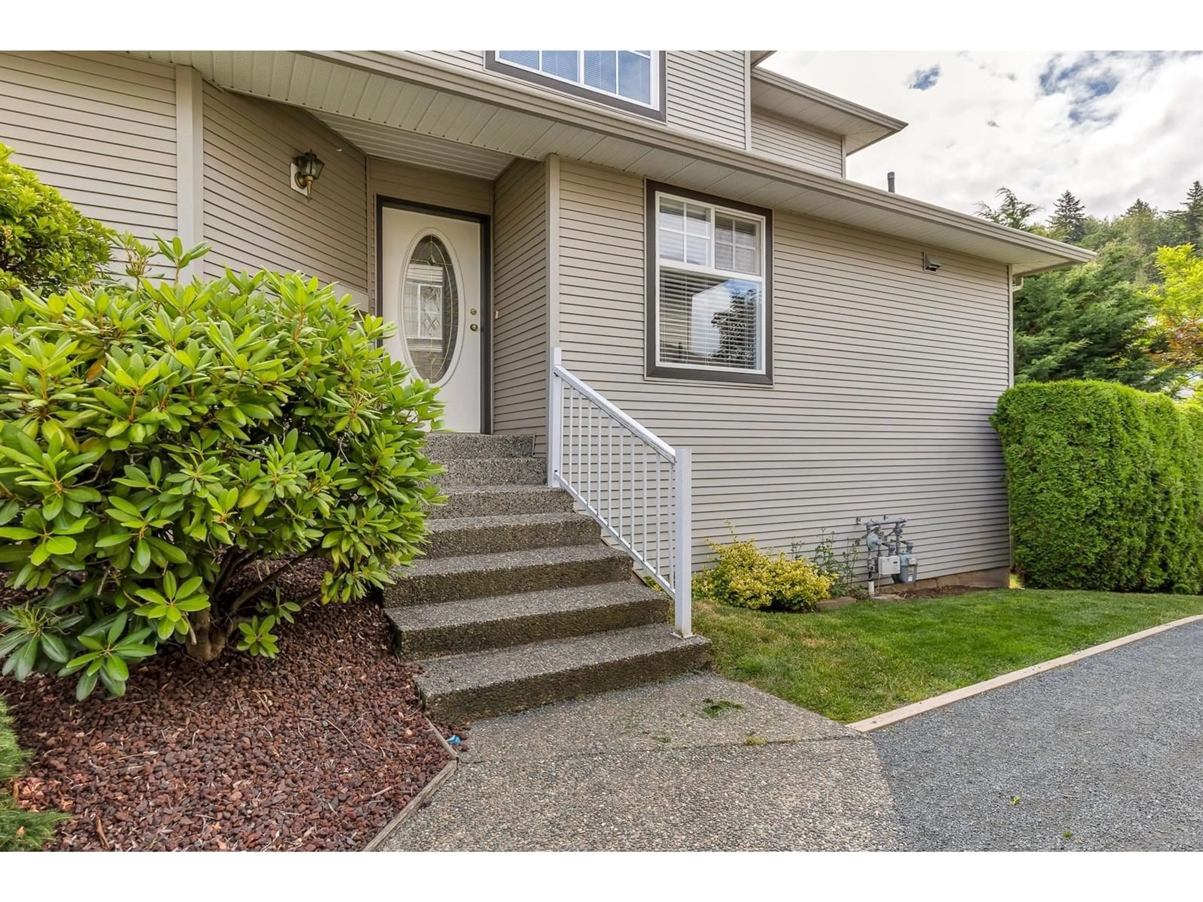 Indoor entryway for 50 - 46360 VALLEYVIEW ROAD, Chilliwack British Columbia V2R5L7