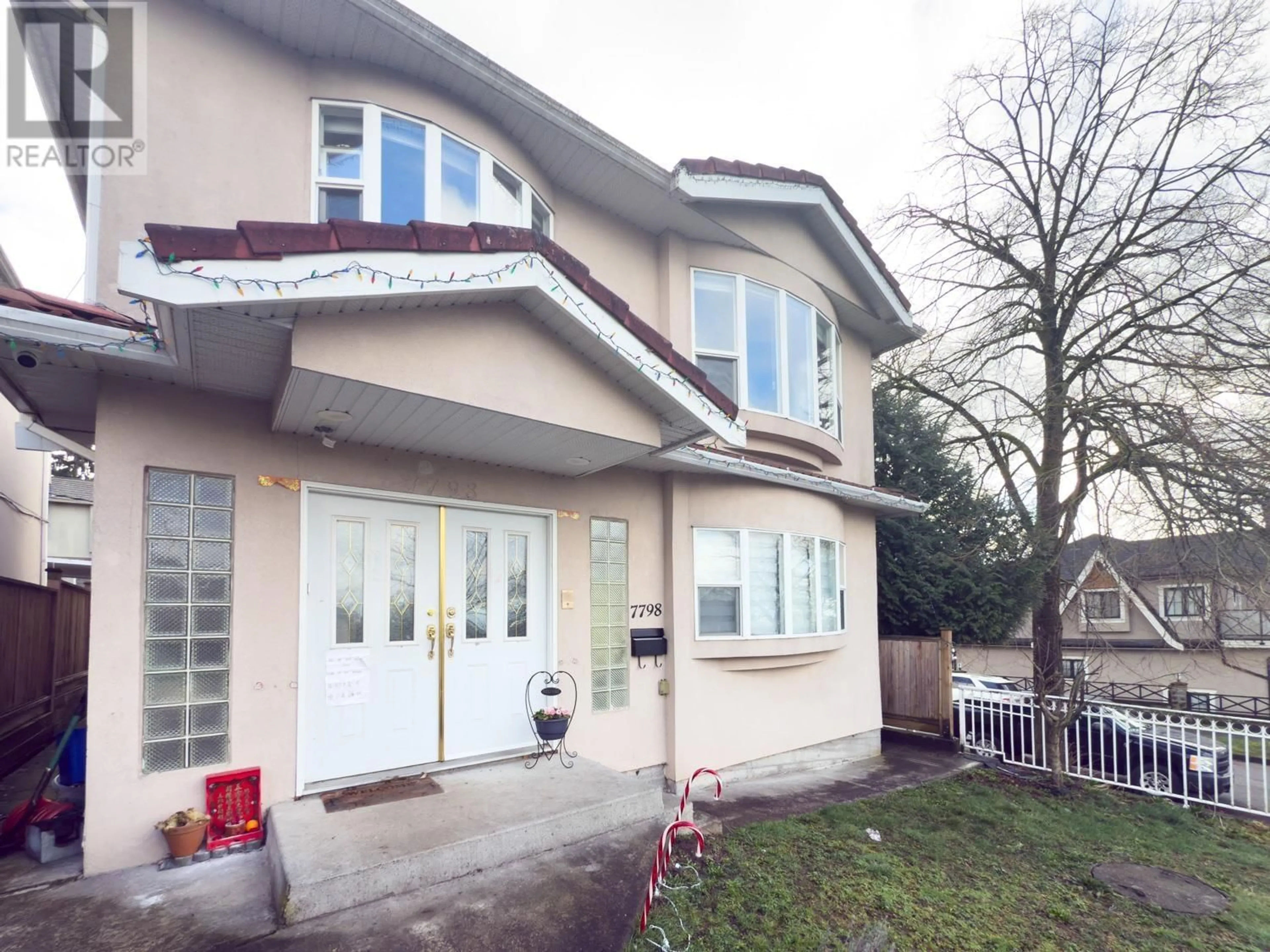 A pic from outside/outdoor area/front of a property/back of a property/a pic from drone, building for 7798 PRINCE ALBERT STREET, Vancouver British Columbia V5X3Z6