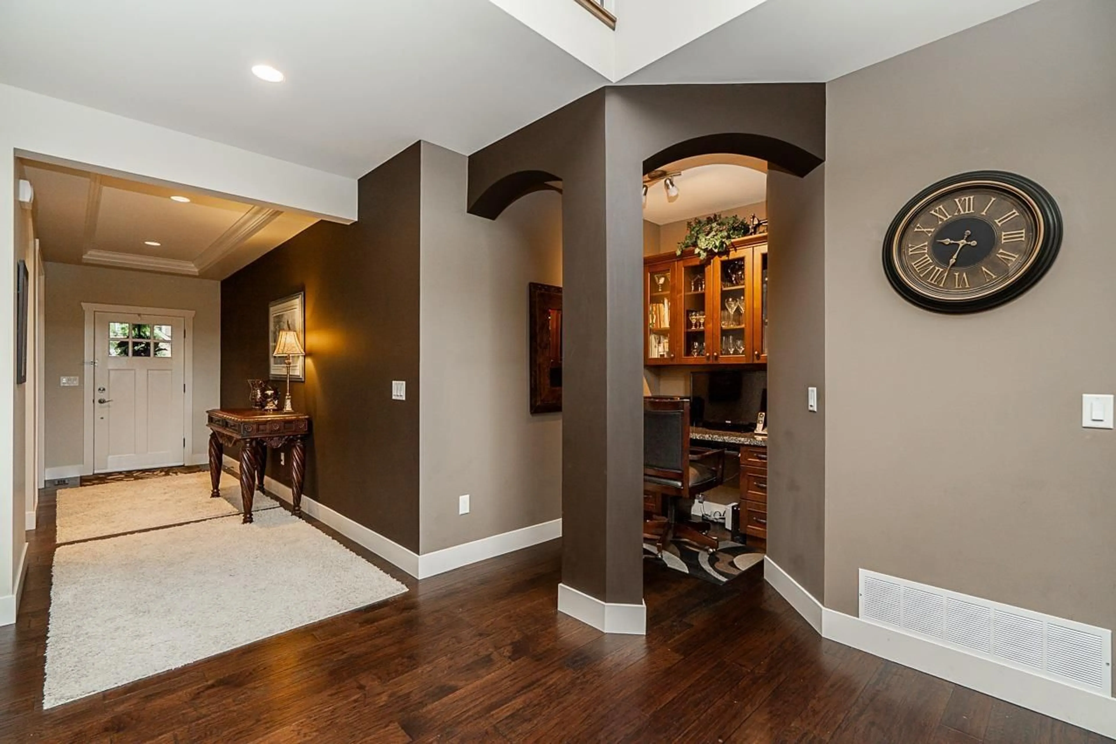 Indoor entryway for 7773 211TH, Langley British Columbia V2Y0H8