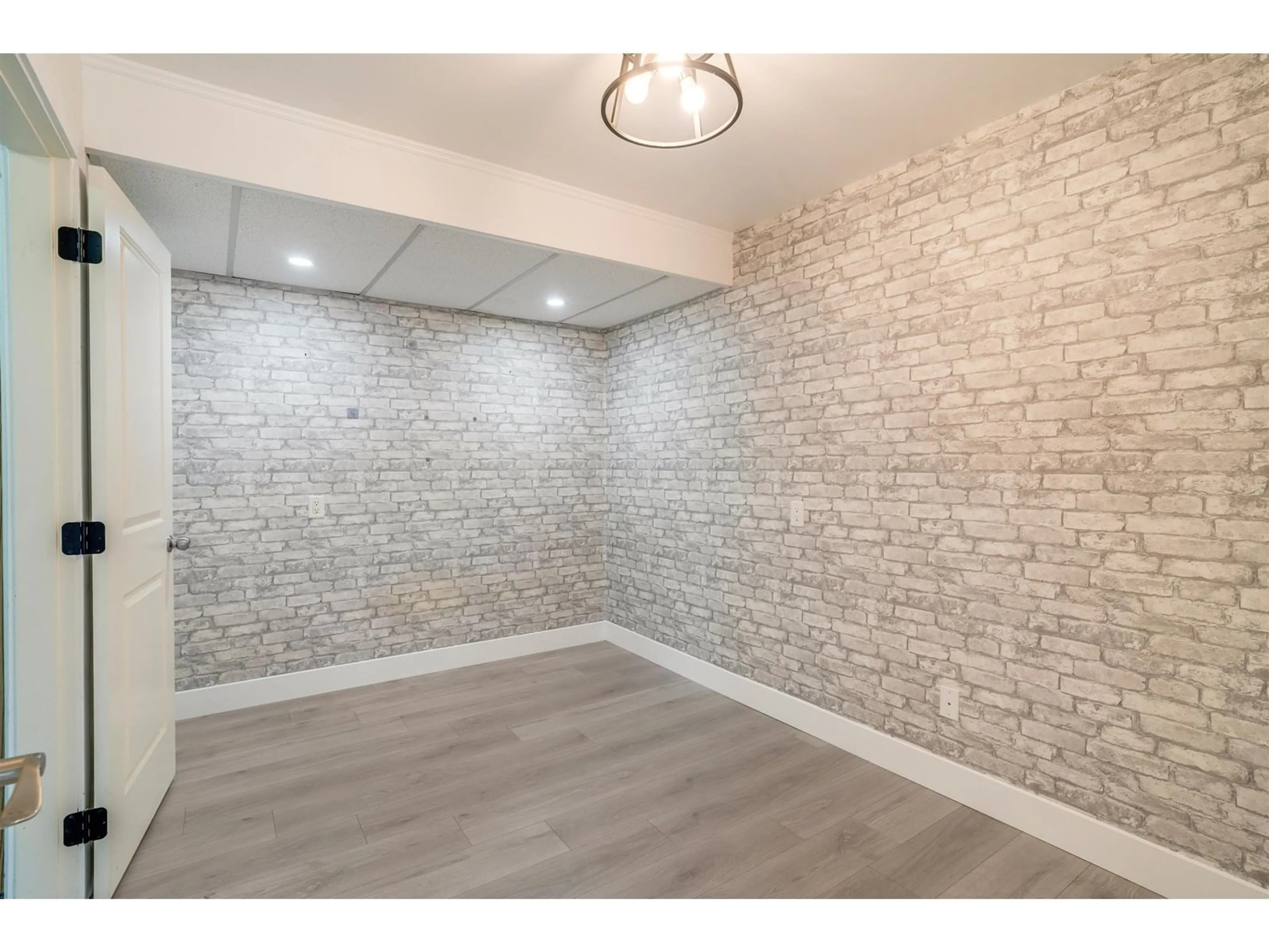 A pic of a room for 9582 212B, Langley British Columbia V1M1N4