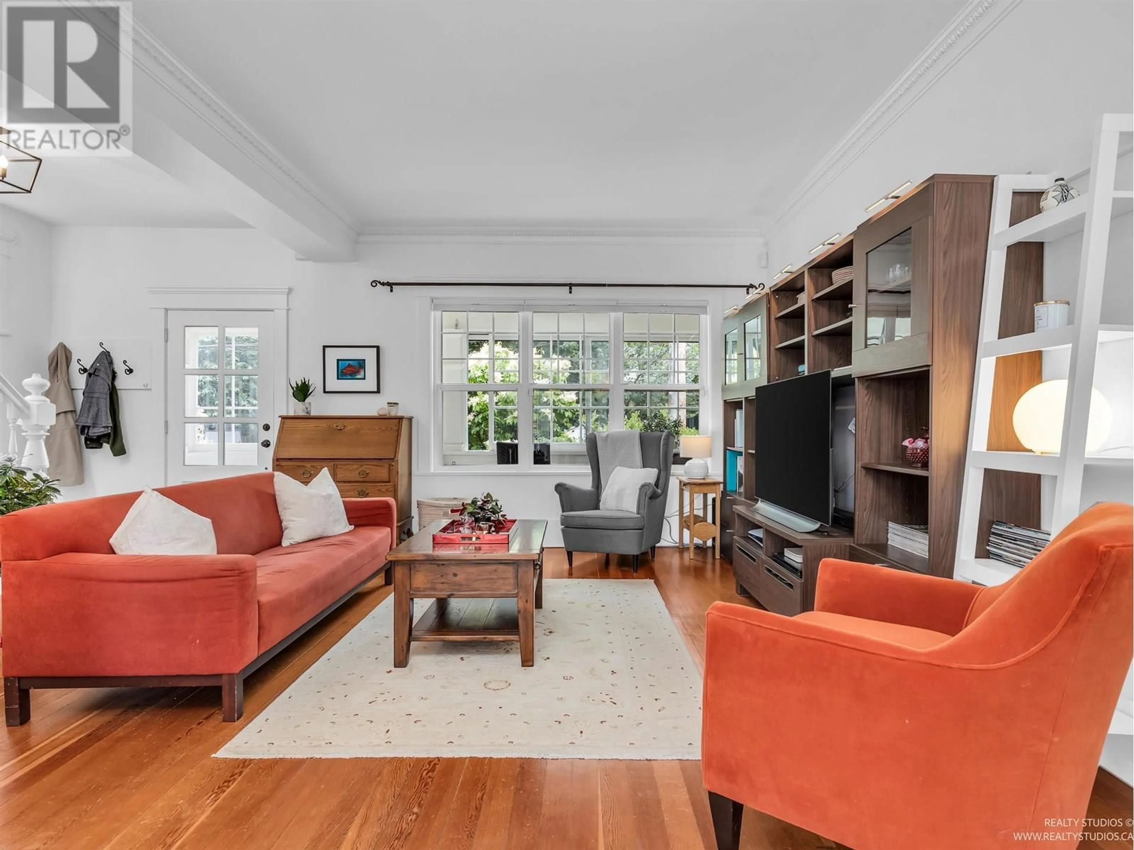 Living room with furniture, unknown for 159 27TH AVENUE, Vancouver British Columbia V5V2K5