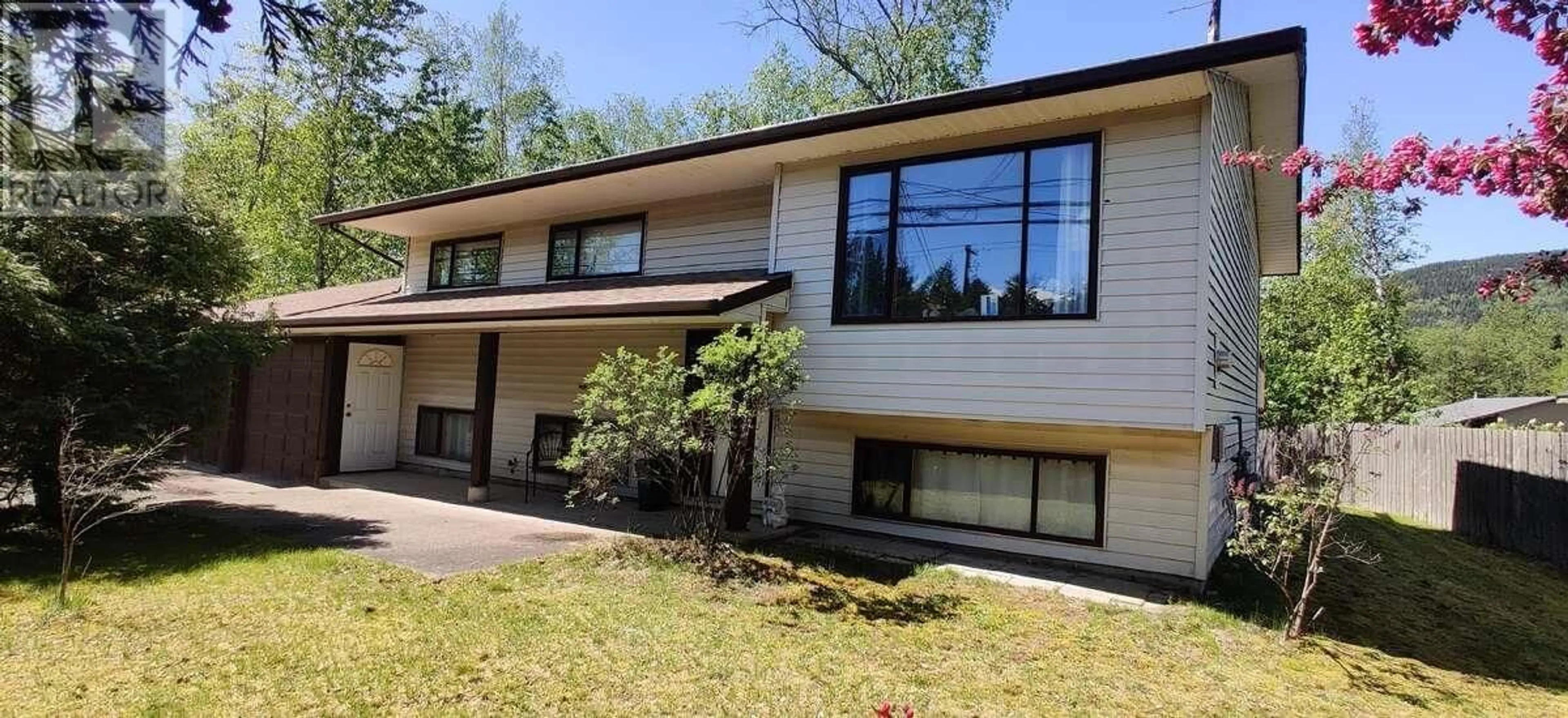 Home with vinyl exterior material, unknown for 3399 RIVER DRIVE, Terrace British Columbia V8G3P2