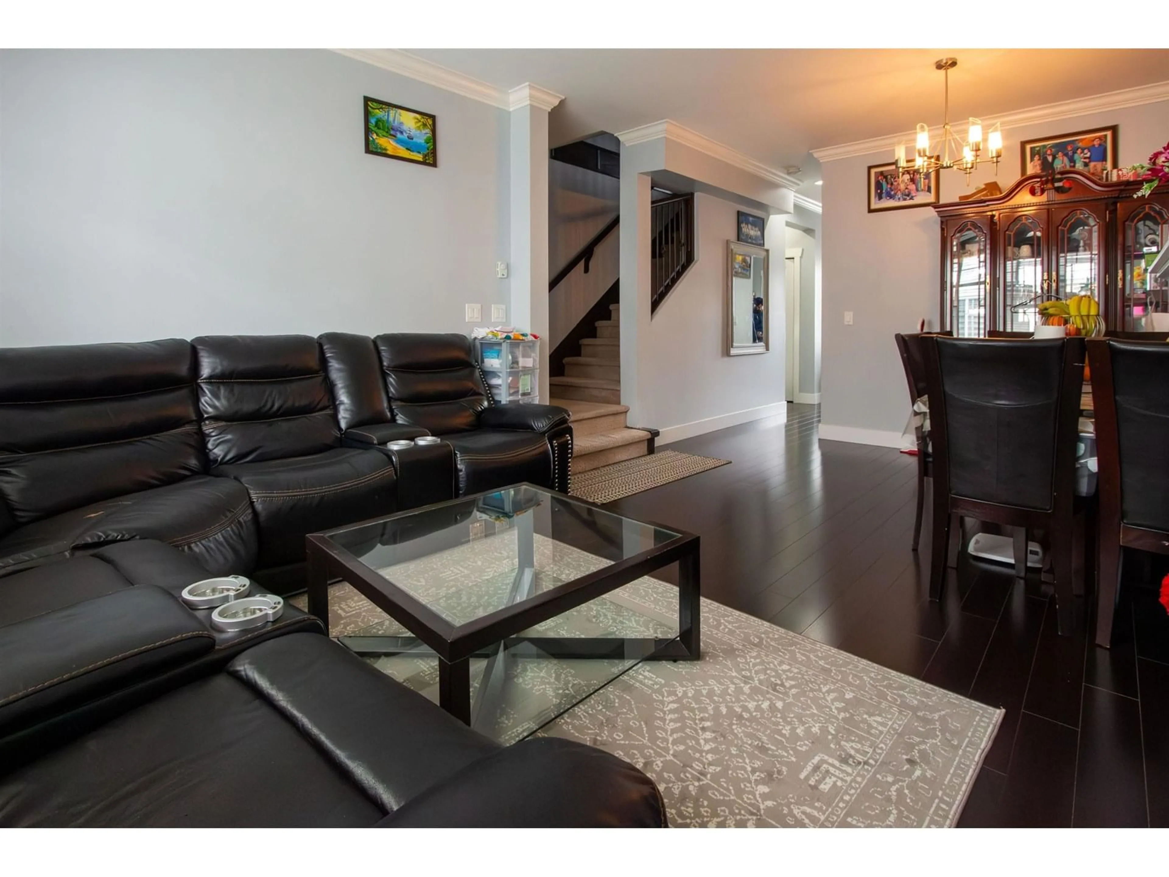 Living room with furniture, unknown for 62 - 7156 144, Surrey British Columbia V3W1V5