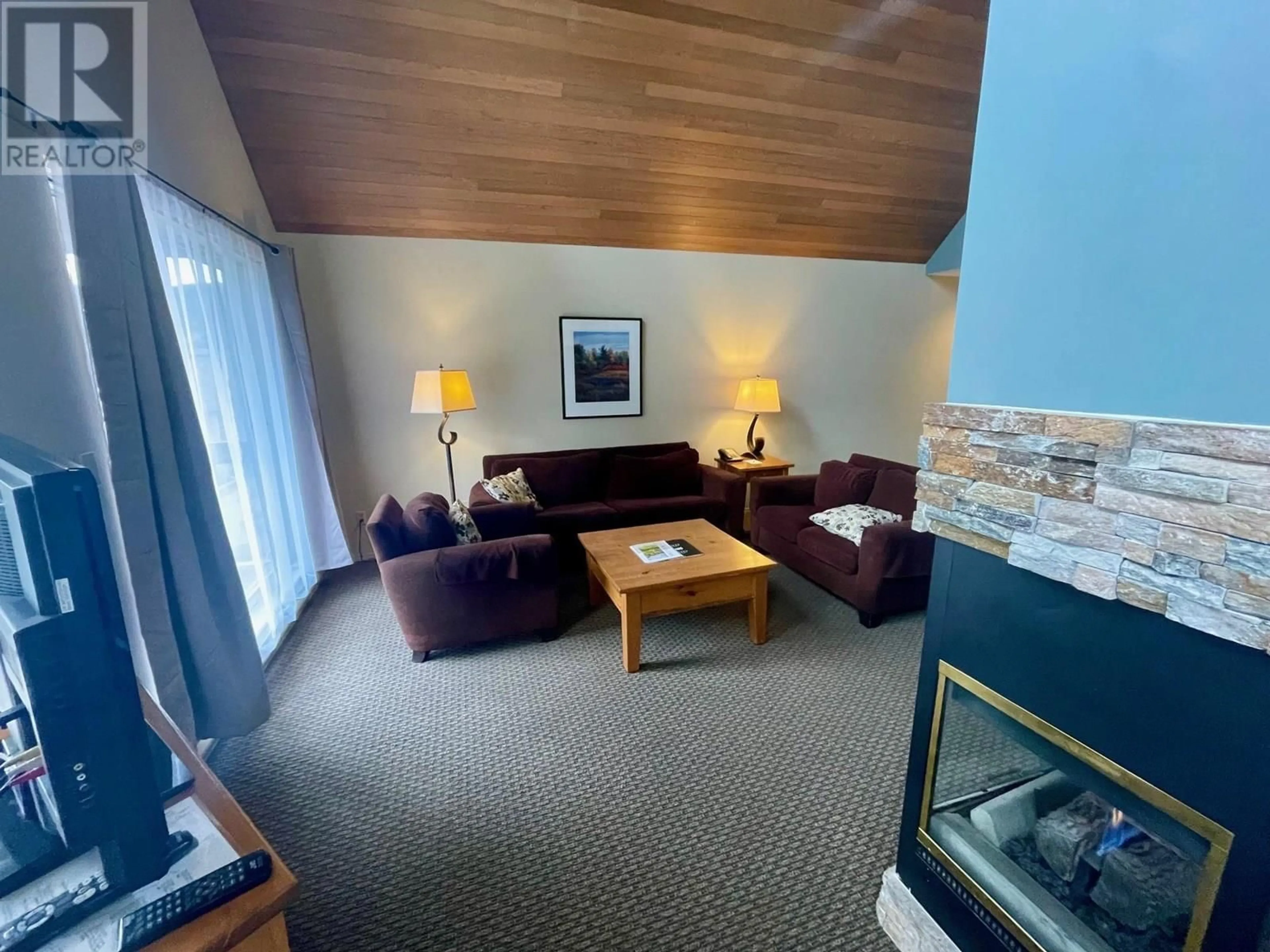 Living room with furniture, unknown for 208 - 4865 PAINTED CLIFF ROAD, Whistler British Columbia V0N1B4
