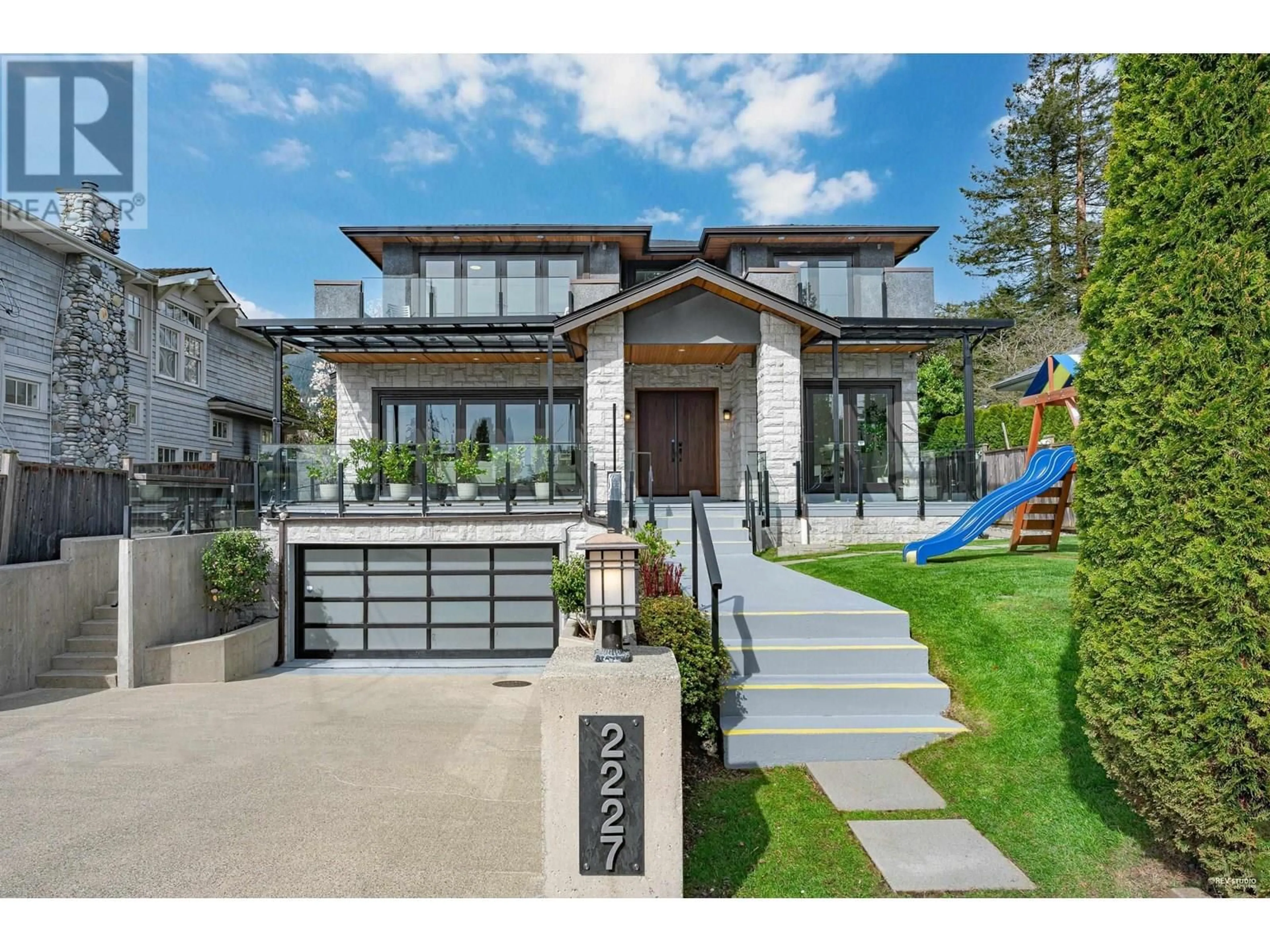 Unknown for 2227 HAYWOOD AVENUE, West Vancouver British Columbia V7V1X6