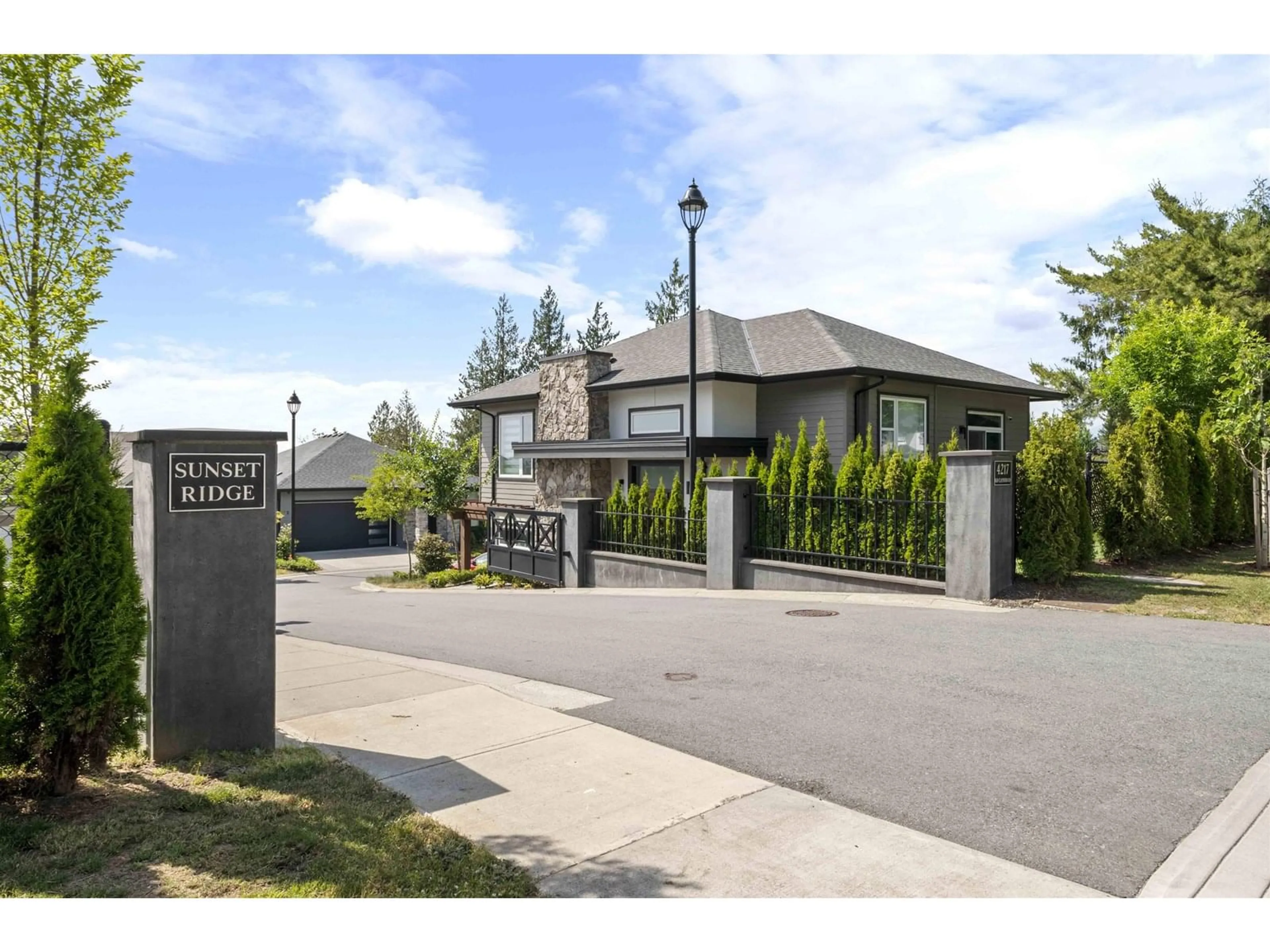 Unknown for 36 - 4217 OLD CLAYBURN, Abbotsford British Columbia V3G1L5