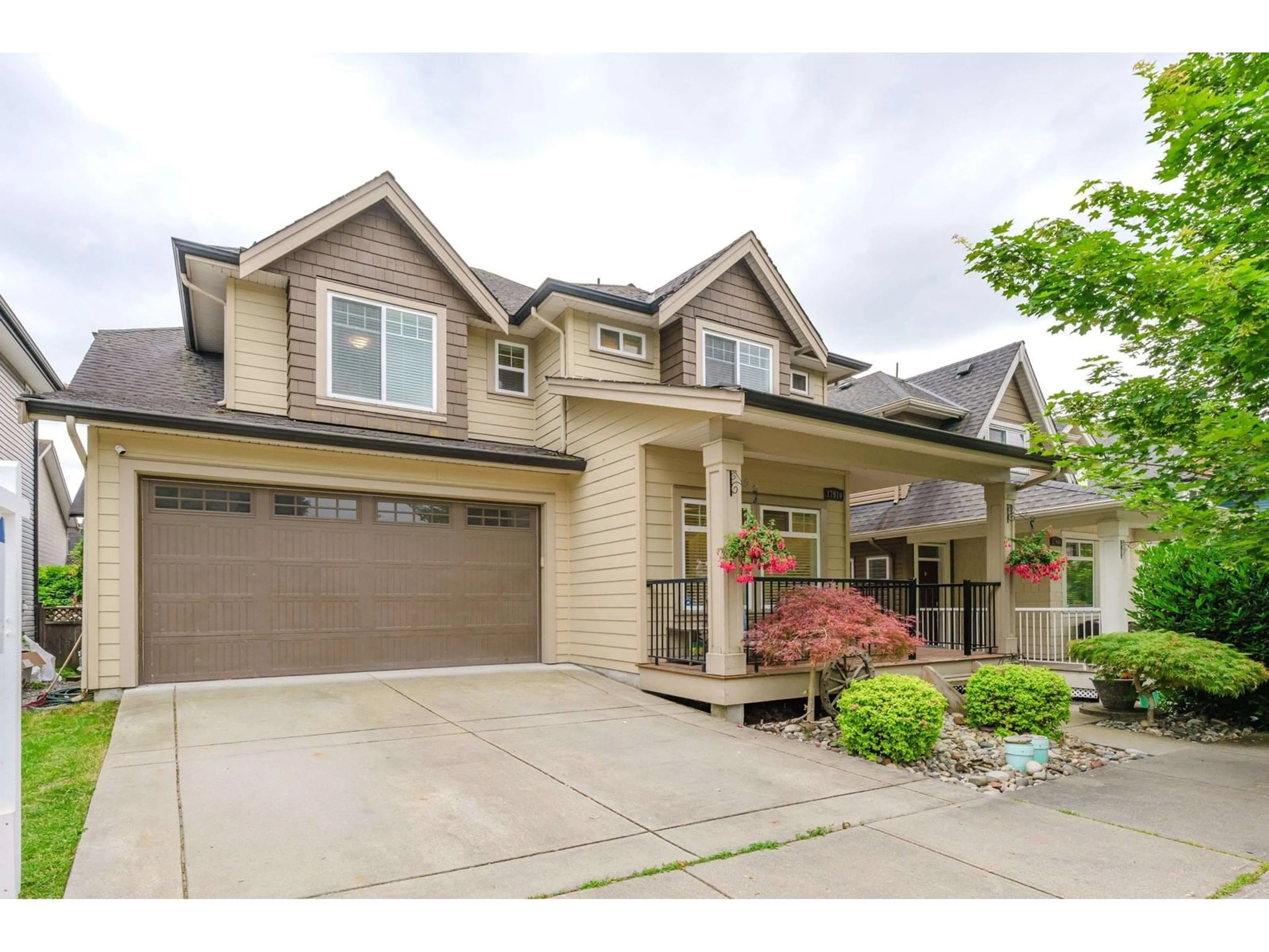 Home with vinyl exterior material, street for 17910 70A, Surrey British Columbia V3S7A3
