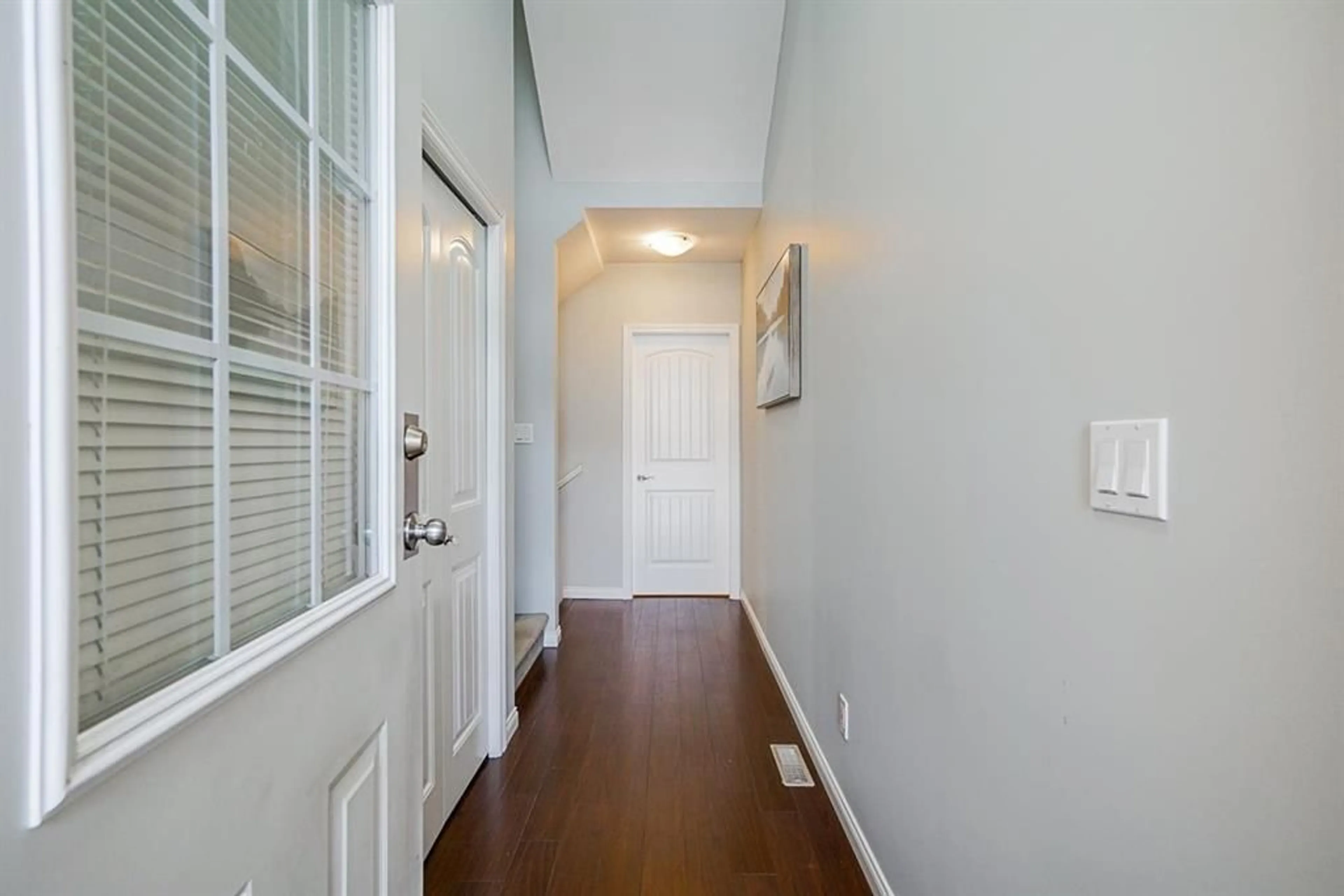 Indoor entryway for 36 - 7518 138, Surrey British Columbia V3W1S1