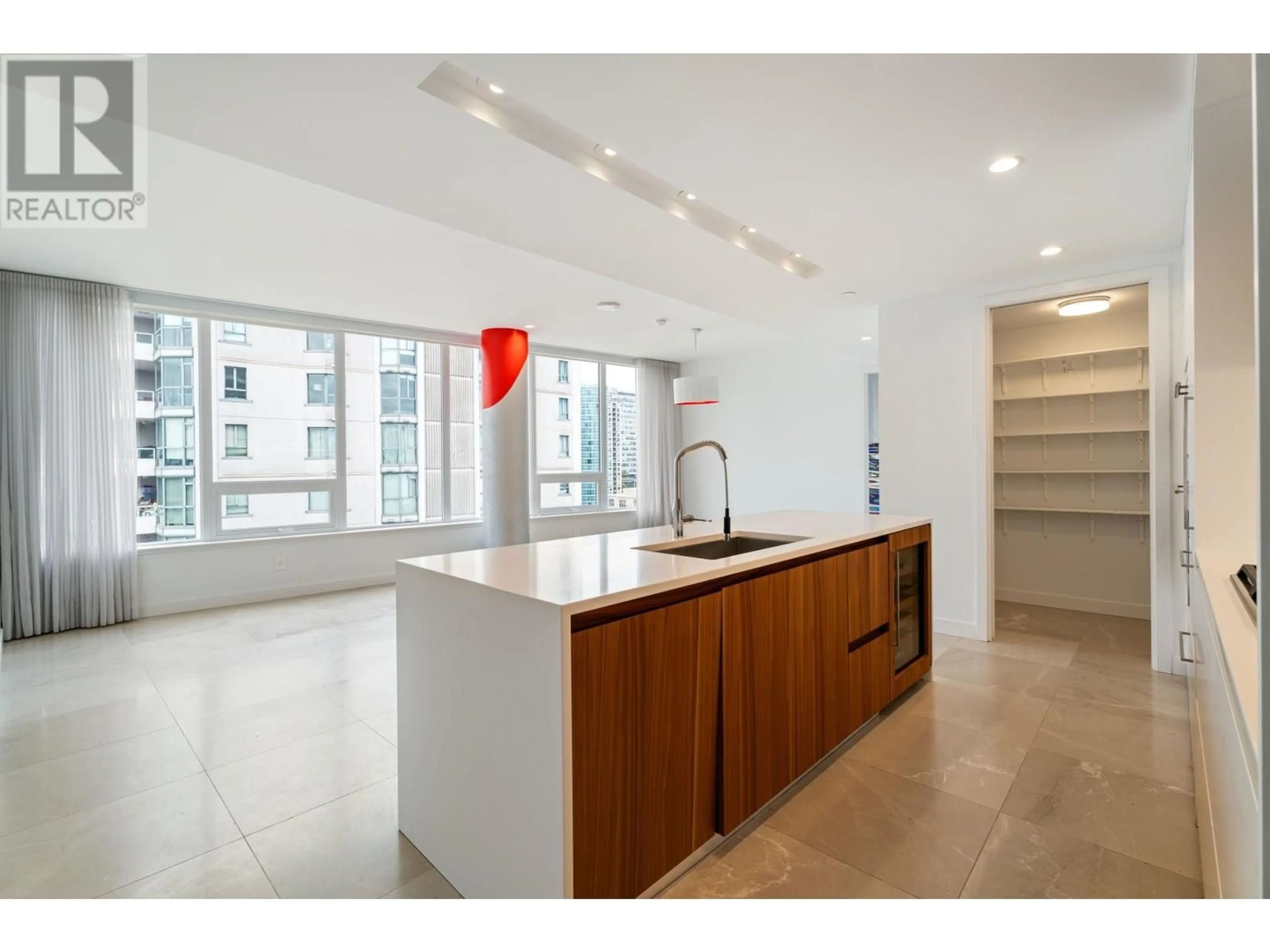 Open concept kitchen, unknown for 2005 - 885 CAMBIE STREET, Vancouver British Columbia V6B0R6