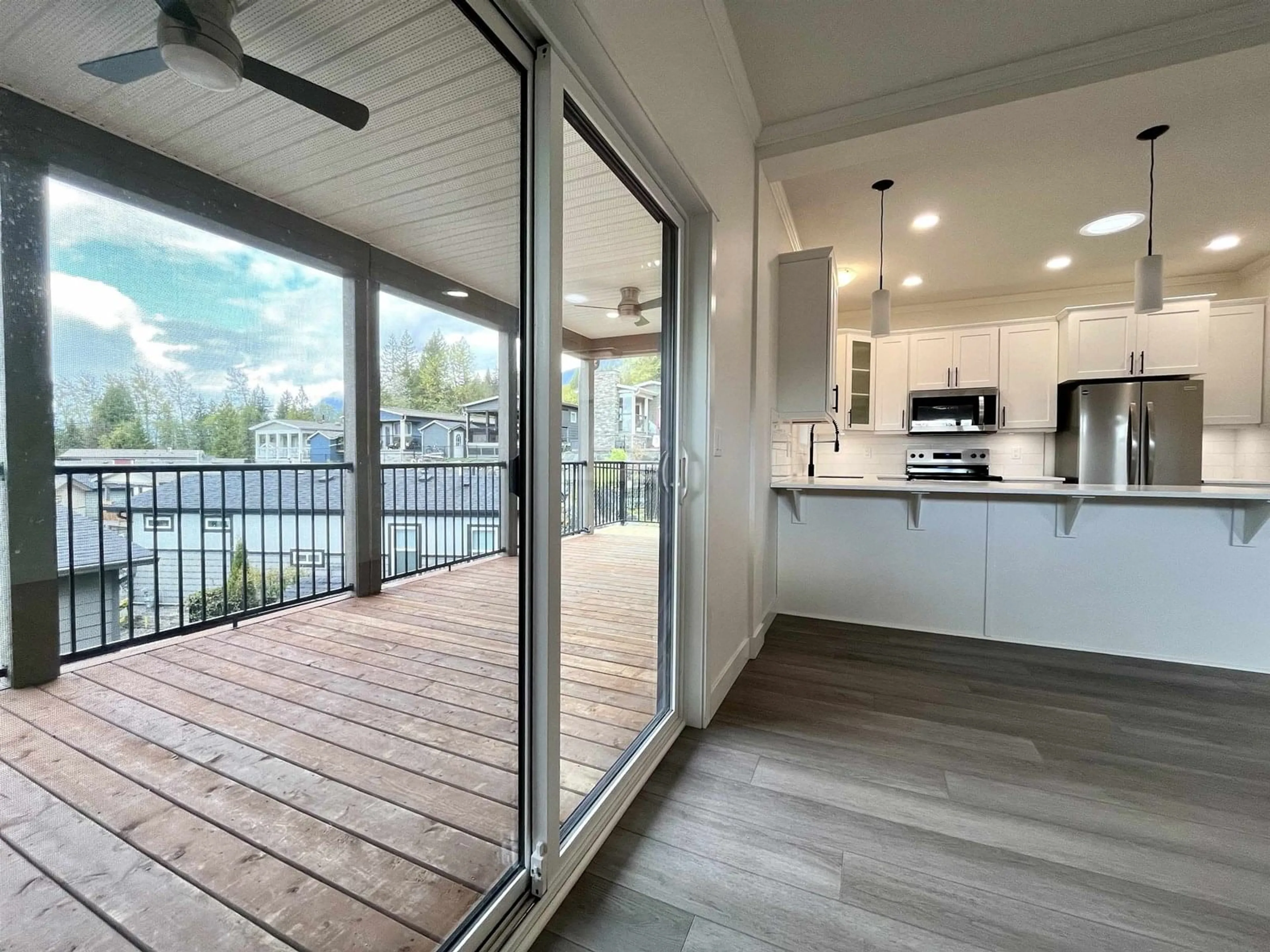 Open concept kitchen, wood/laminate floor for 91 - 53480 BRIDAL FALLS ROAD, Chilliwack British Columbia V0X1X1