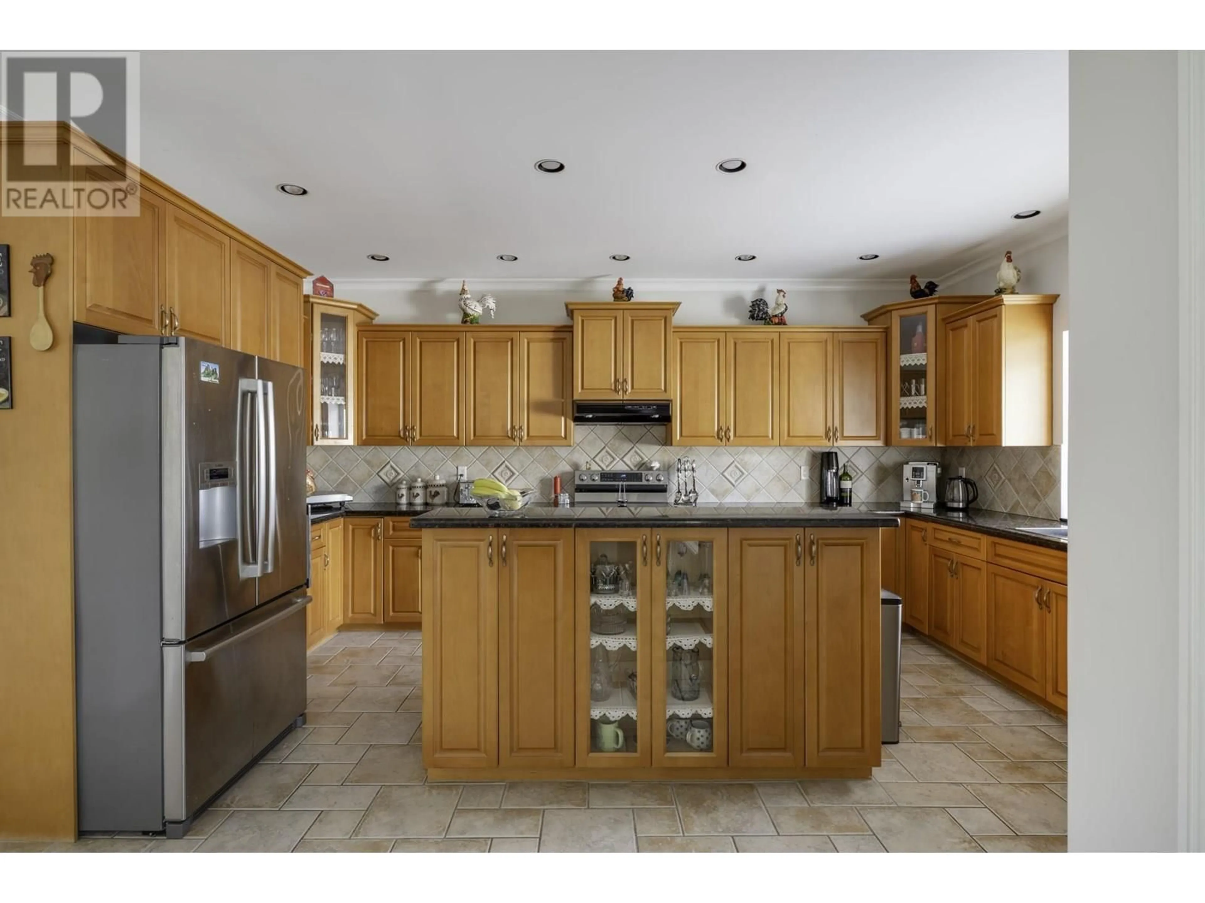 Open concept kitchen, unknown for 4265 GRANT STREET, Burnaby British Columbia V5C3P1