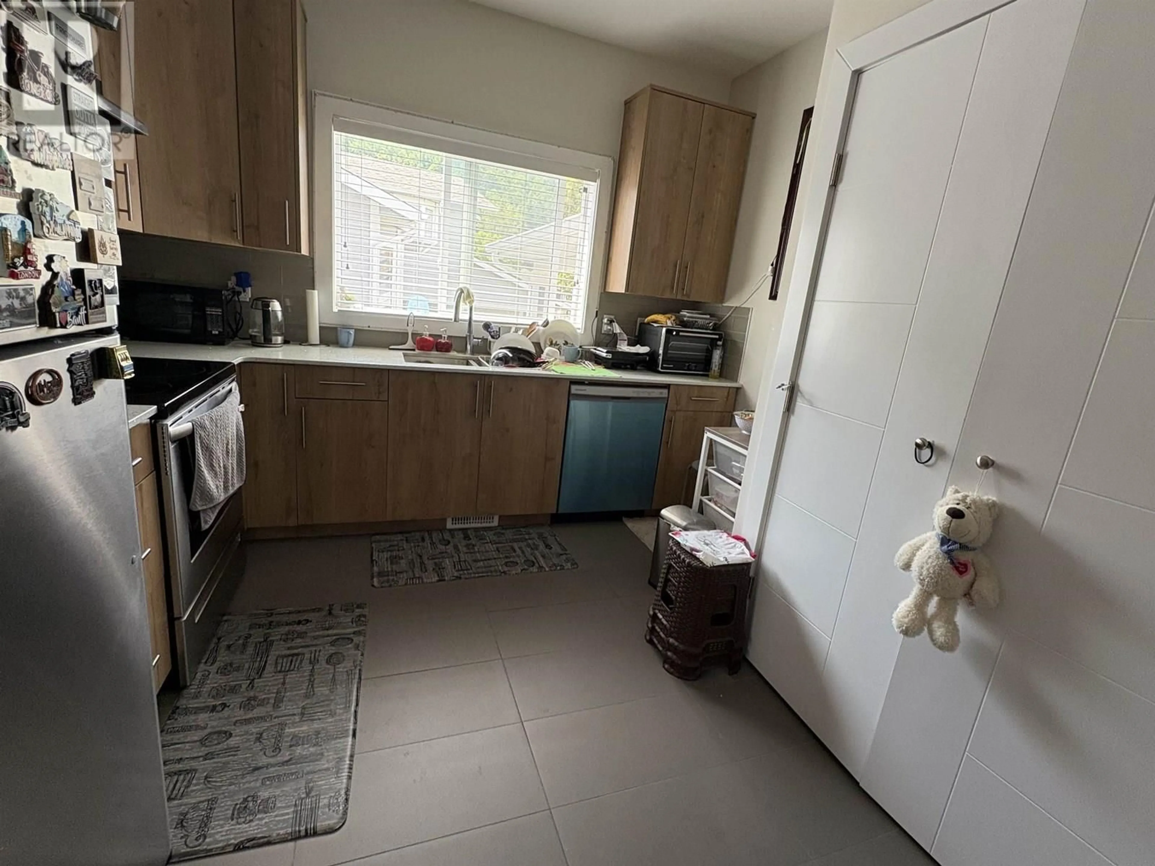 A pic of a room for 3803 PINEWOOD AVENUE, Prince George British Columbia V2N4W4