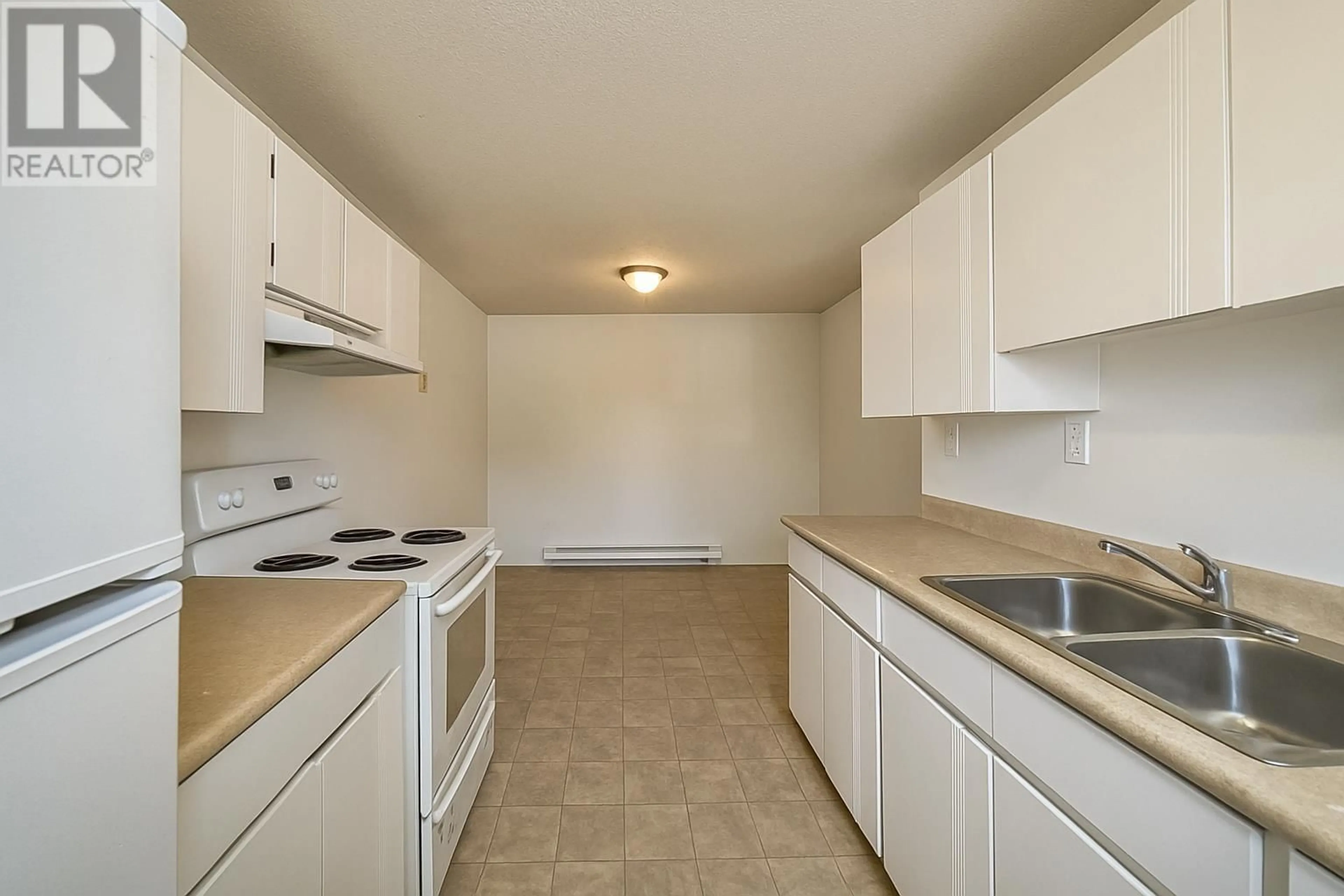 Standard kitchen, unknown for 35 - 605 CARSON DRIVE, Williams Lake British Columbia V2G1T1