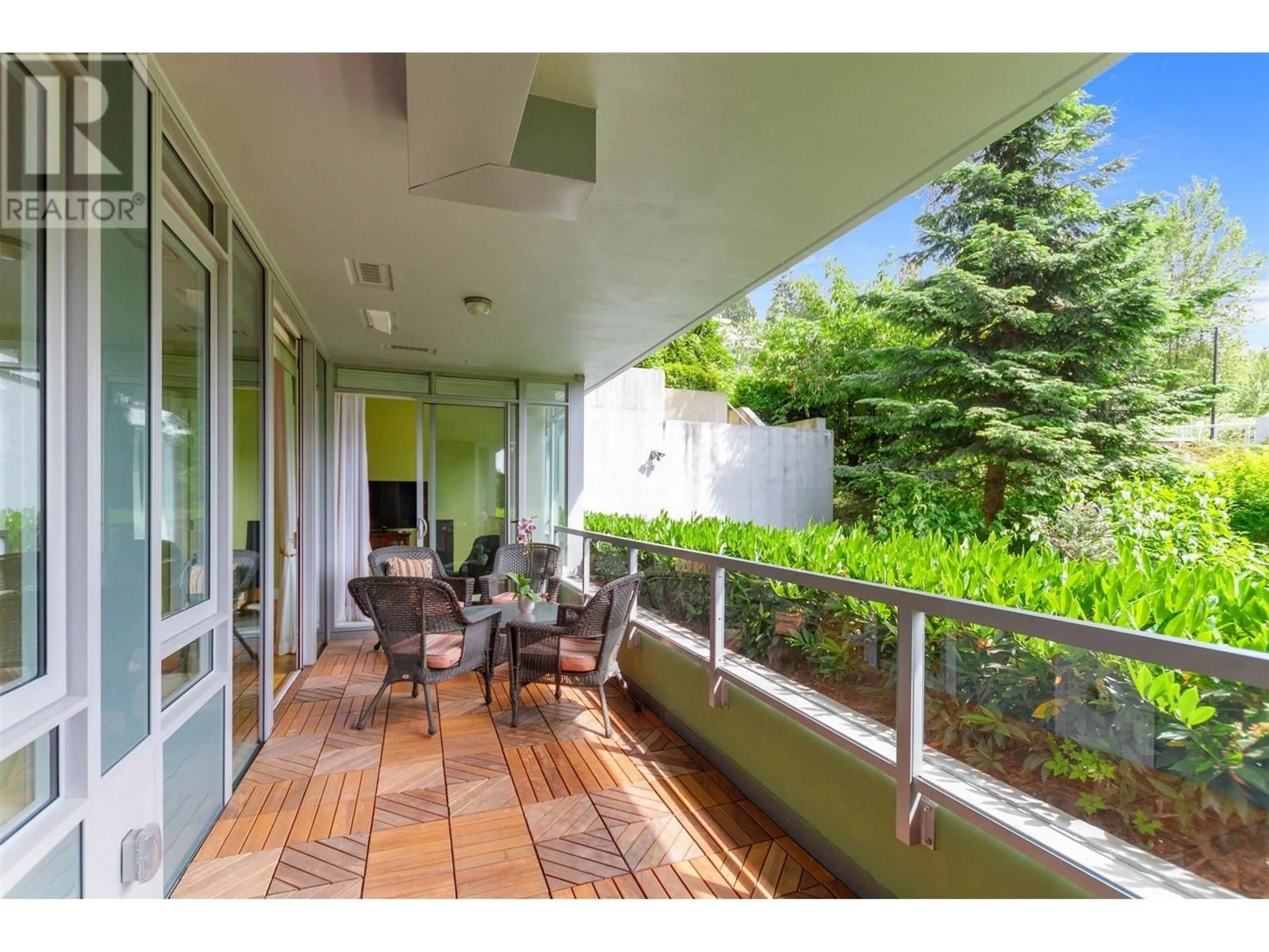 Patio, street for 200 - 866 ARTHUR ERICKSON PLACE, West Vancouver British Columbia V7T0B2