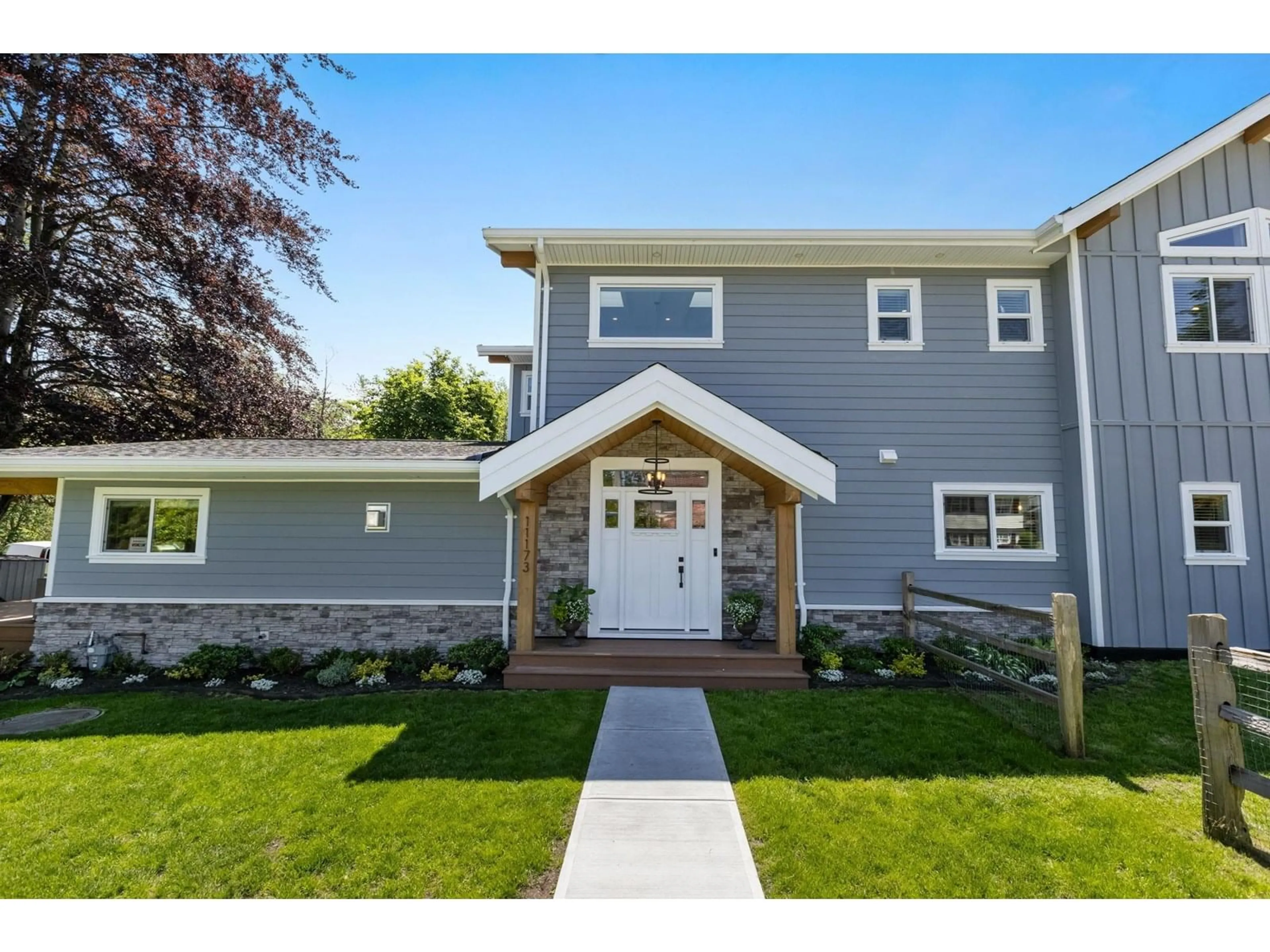 Home with vinyl exterior material, street for 11173 CALEDONIA, Surrey British Columbia V3R3N5