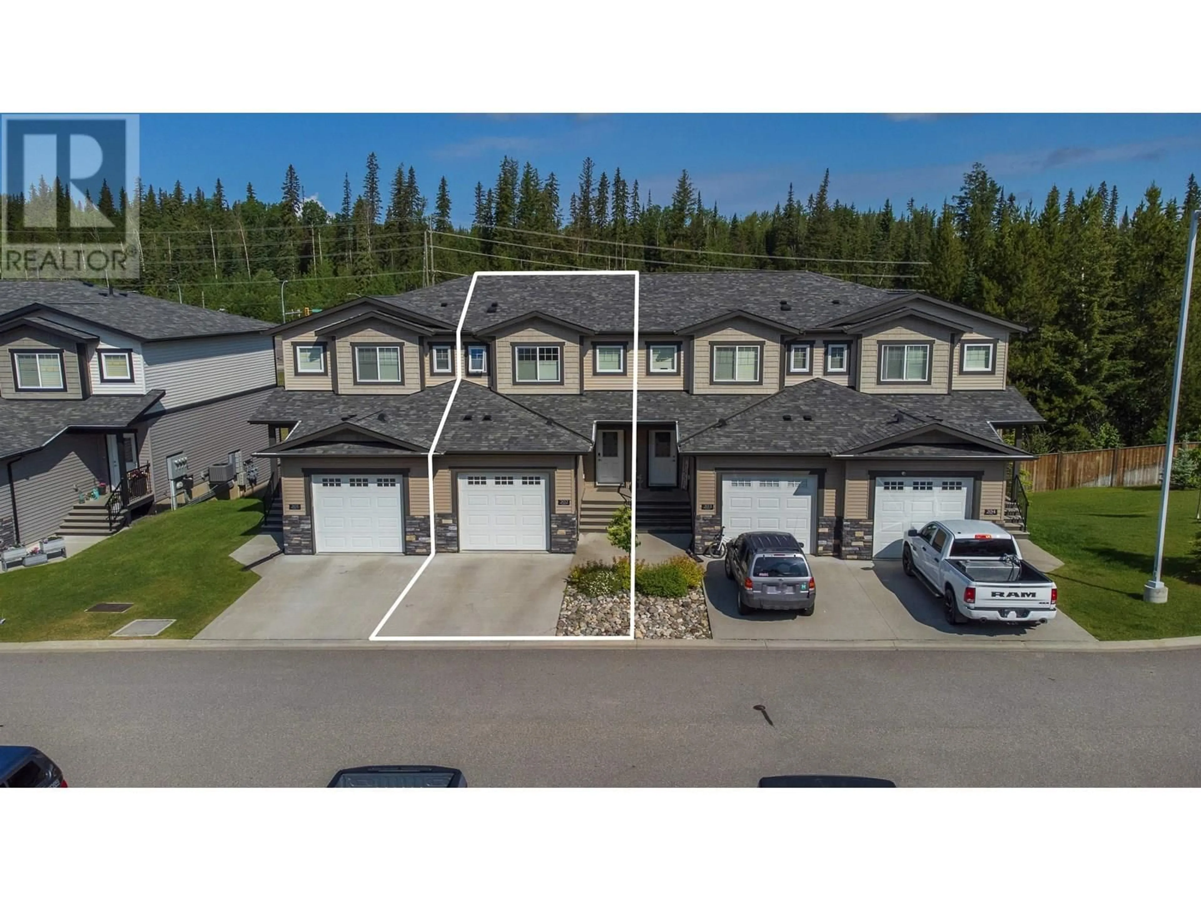 A pic from outside/outdoor area/front of a property/back of a property/a pic from drone, unknown for 202 - 6798 WESTGATE AVENUE, Prince George British Columbia V2N0H6