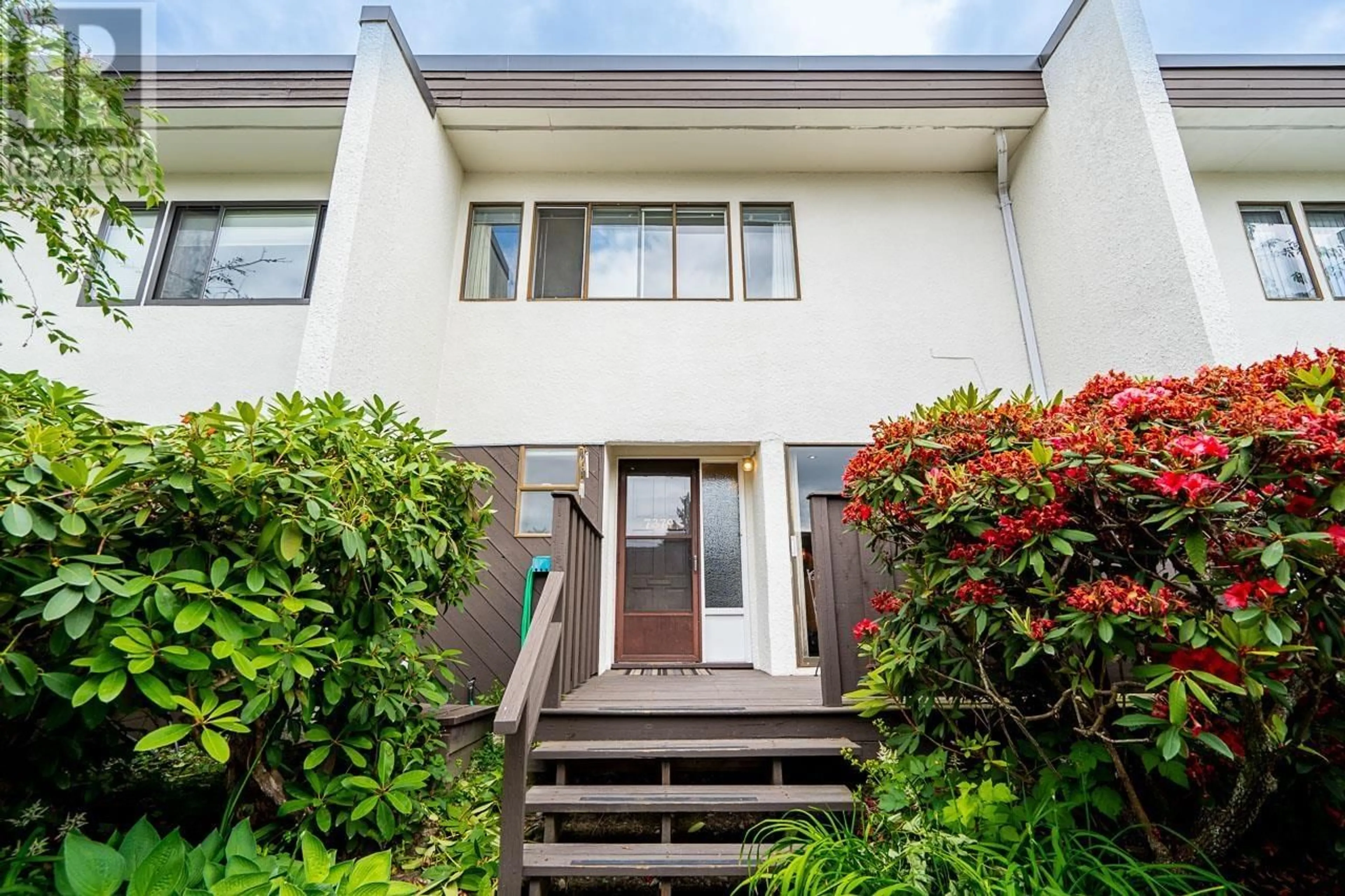 Patio, street for 7379 MONTECITO DRIVE, Burnaby British Columbia V5A1R4