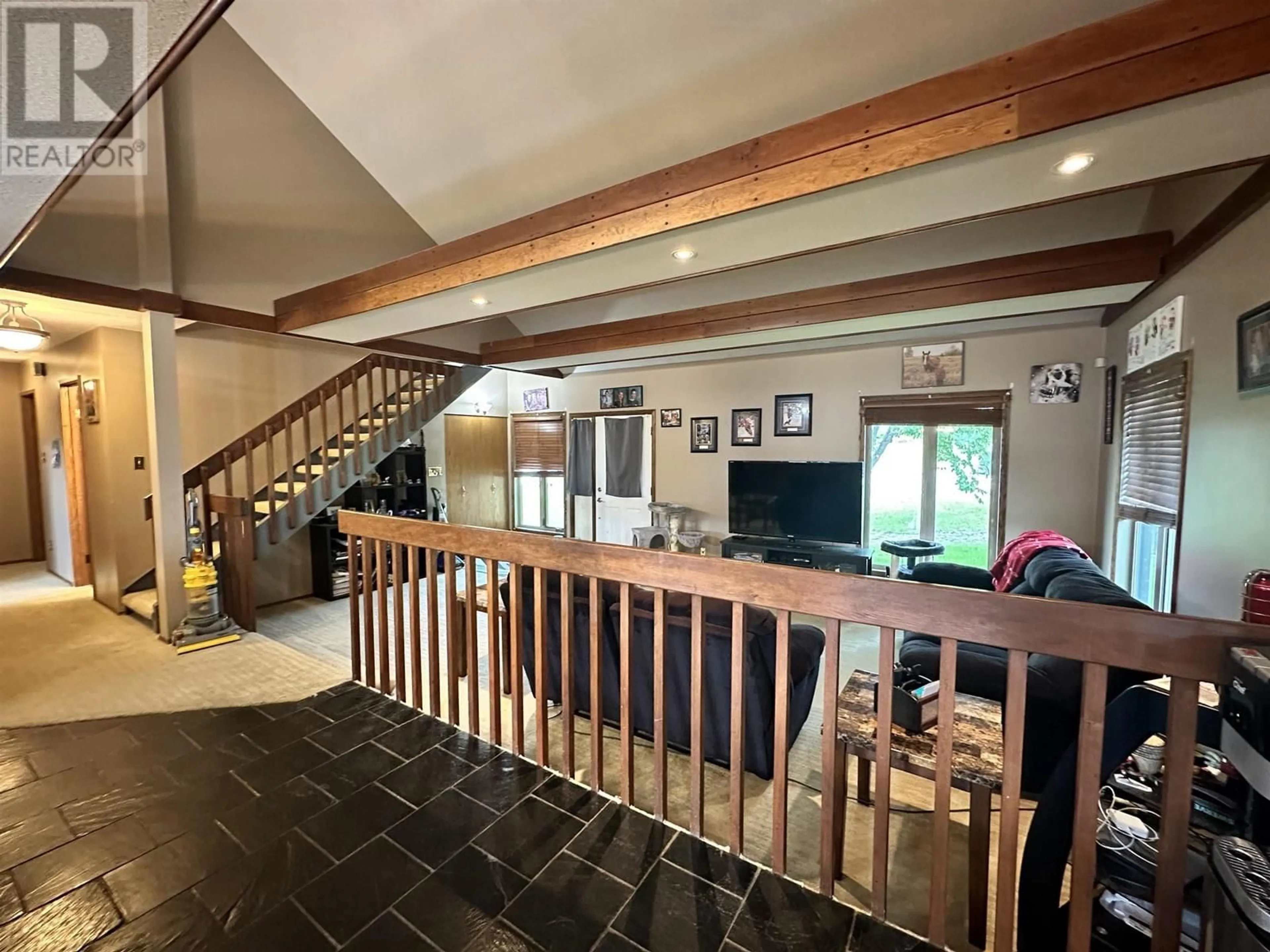 Indoor foyer for 5516 MINNAKER CRESCENT, Fort Nelson British Columbia V0C1R0