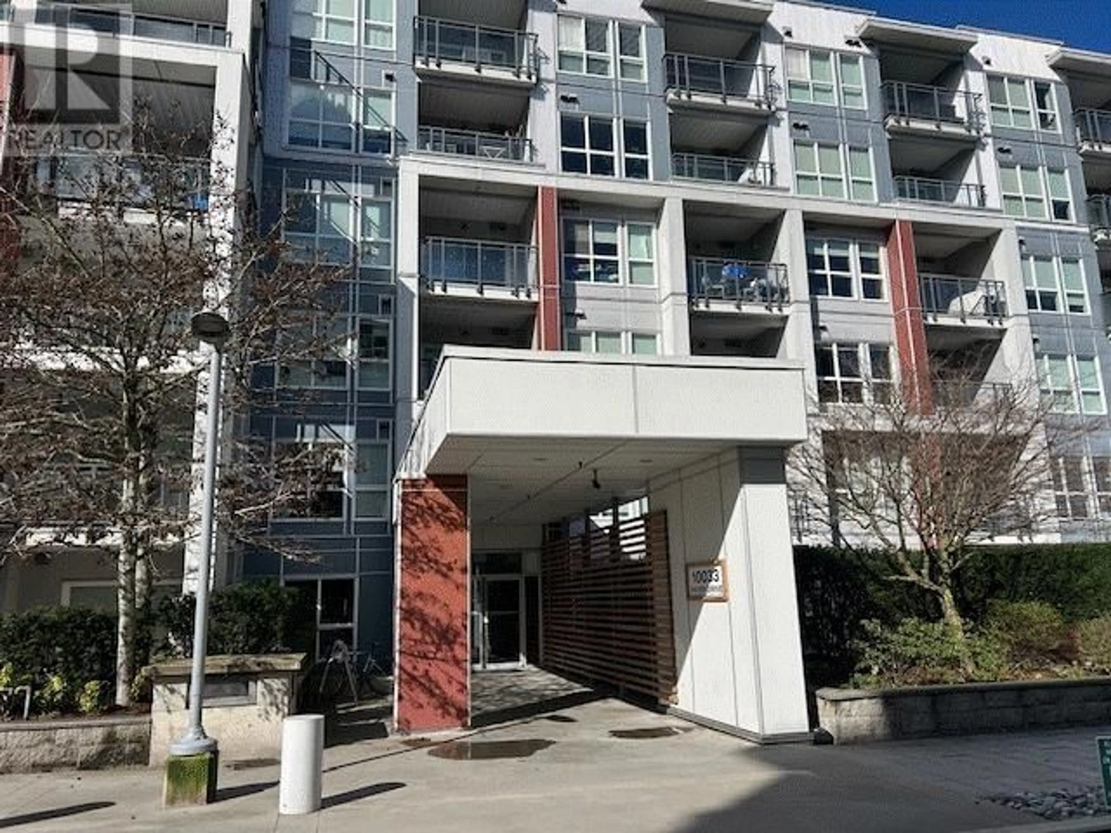 Indoor foyer for 703 - 10033 RIVER DRIVE, Richmond British Columbia V6X0L1
