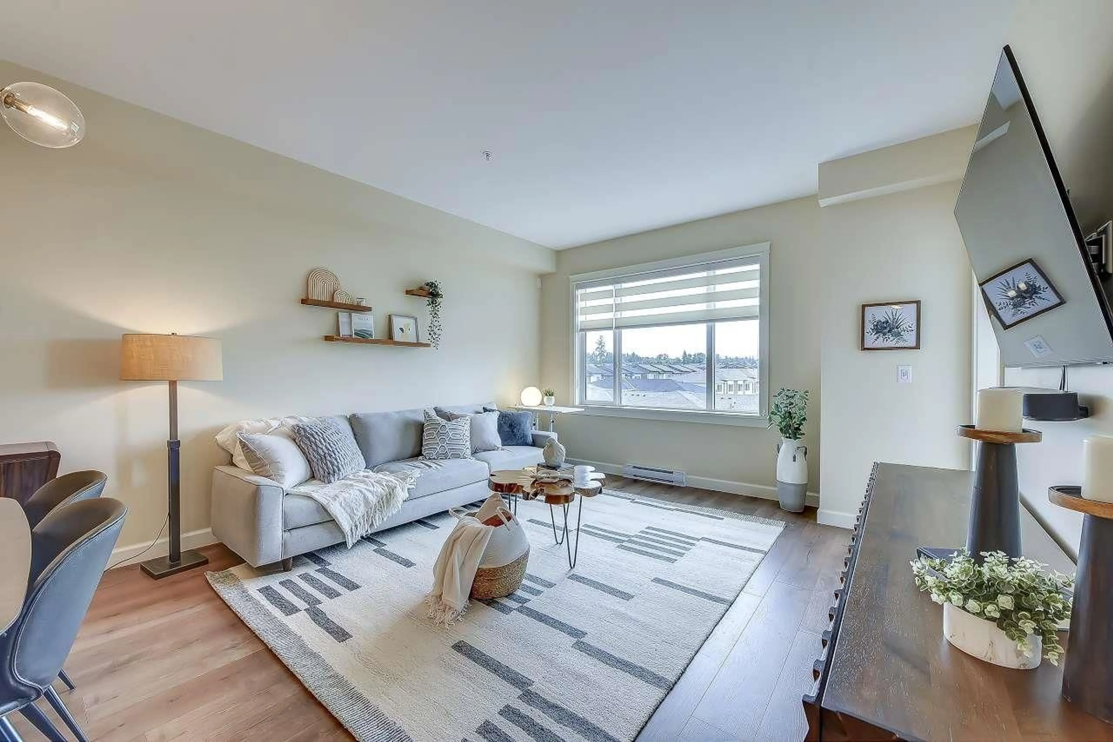 Living room with furniture, unknown for 501 - 20325 85, Langley British Columbia V2Y3L2