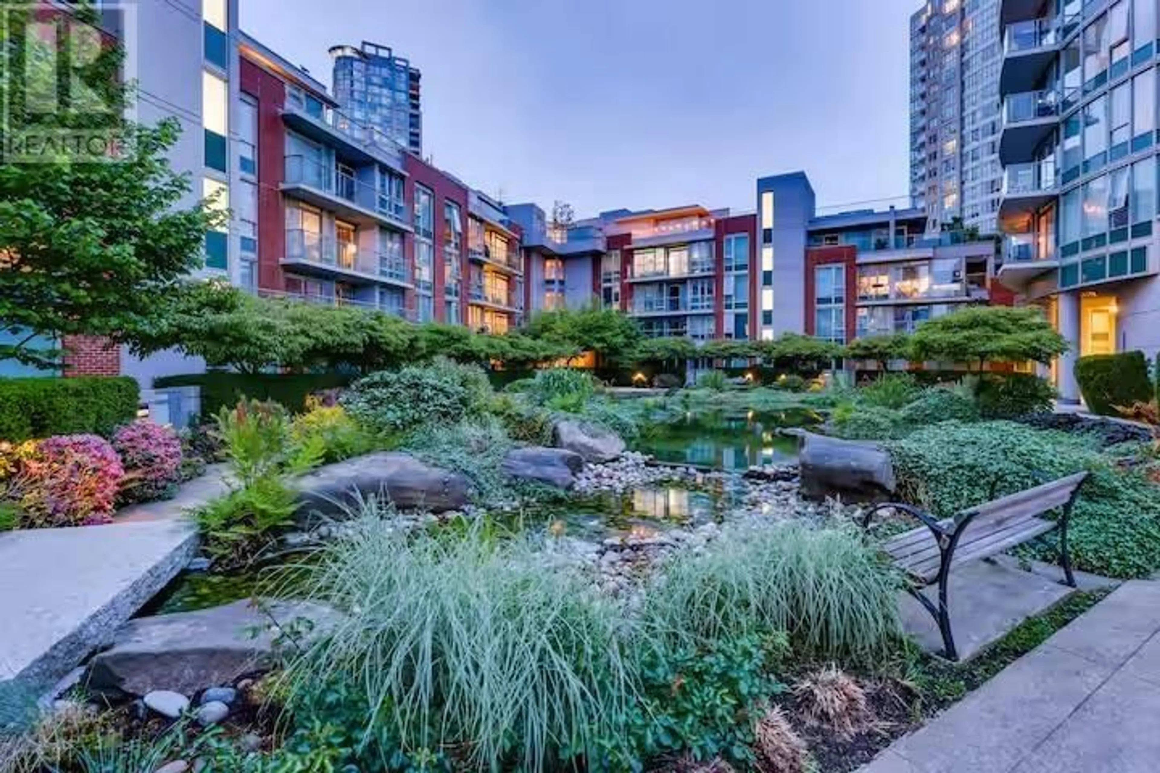 Patio, water/lake/river/ocean view for 2208 - 58 KEEFER PLACE, Vancouver British Columbia V7X1S8