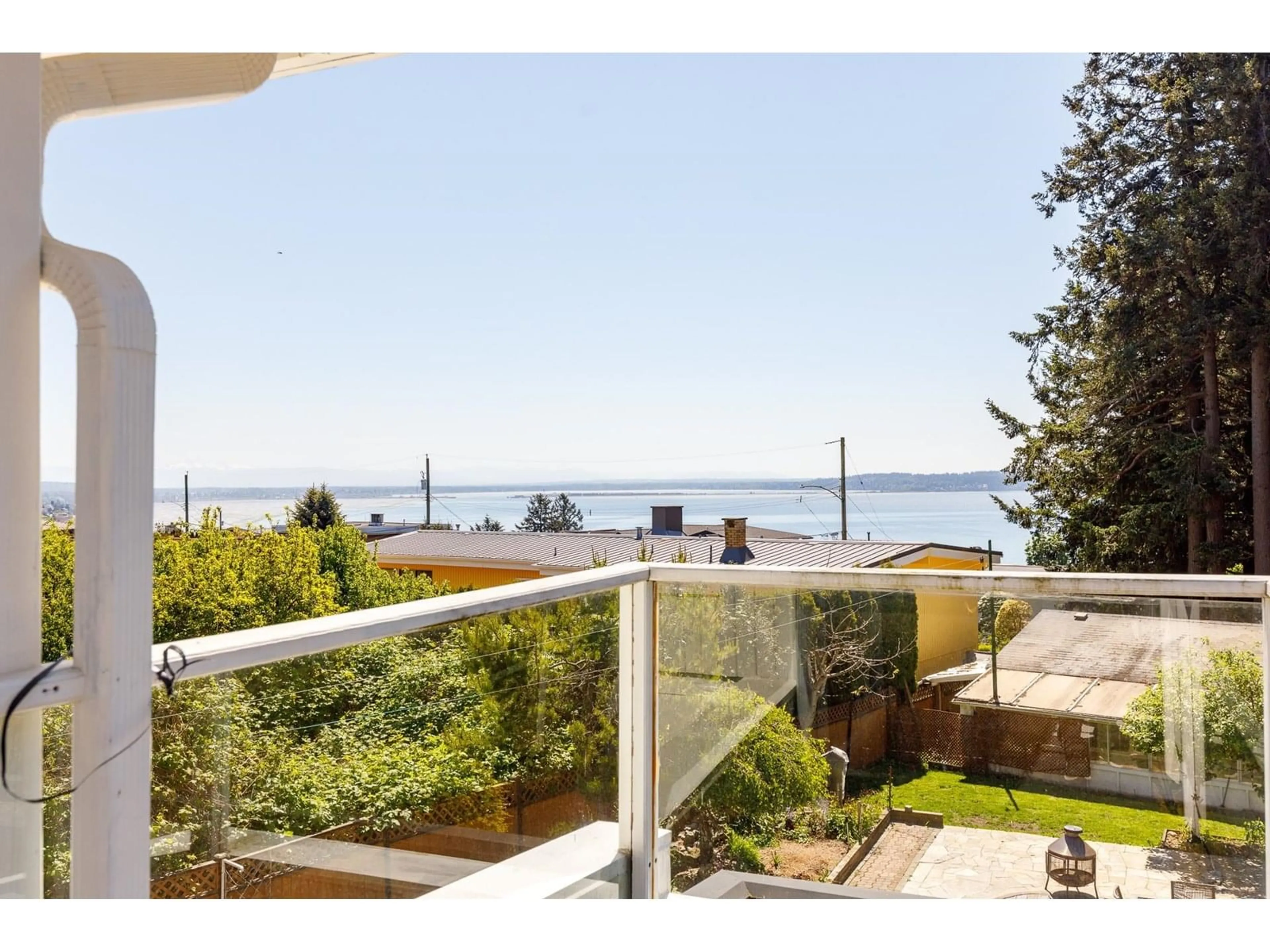 Balcony in the apartment, water/lake/river/ocean view for 14220 MALABAR, White Rock British Columbia V4B2Y3