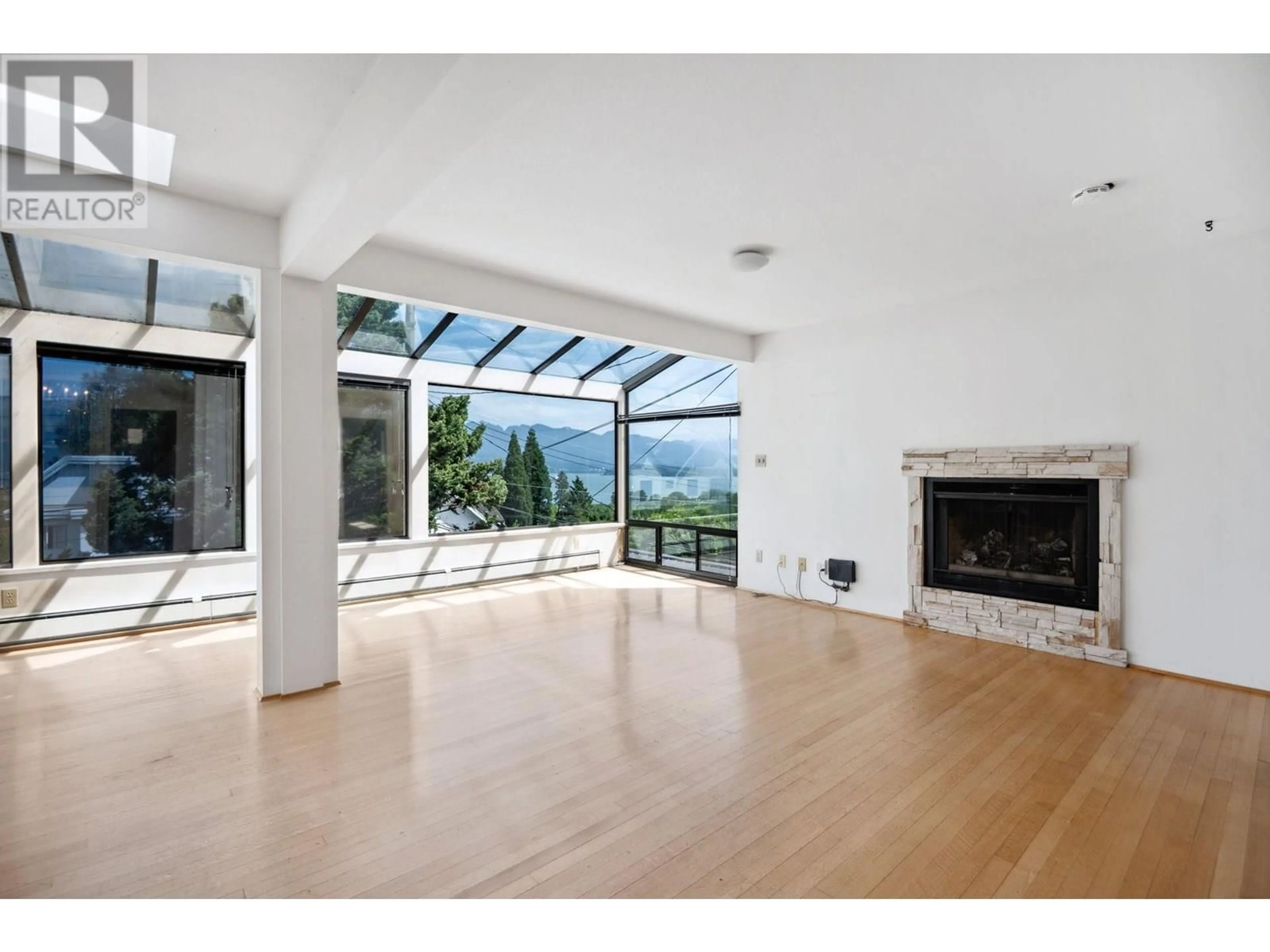 Unknown for 4409 WEST 5TH AVENUE, Vancouver British Columbia V6R1S4