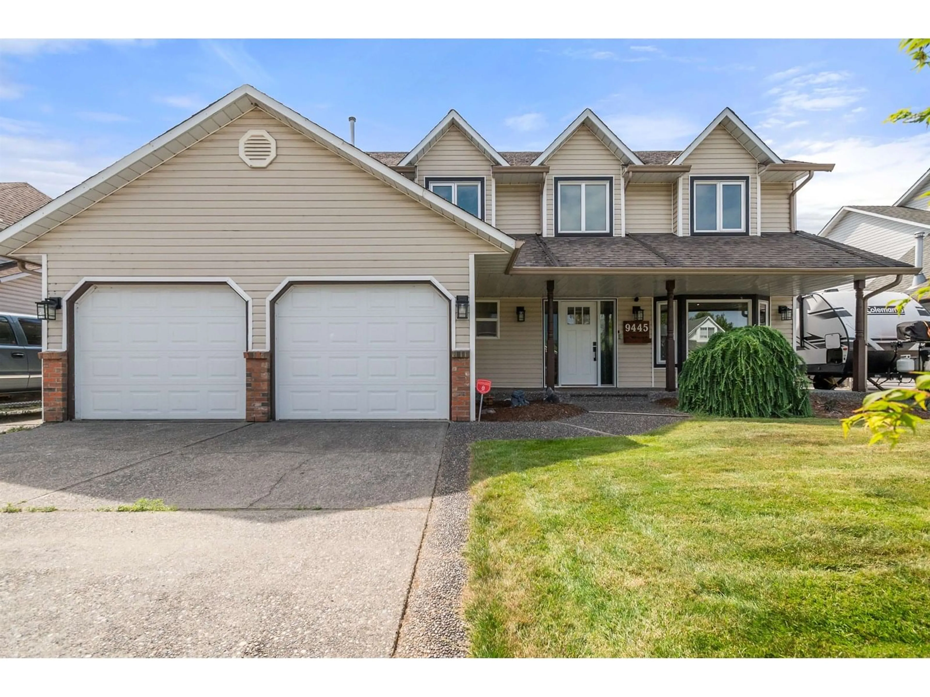 Home with vinyl exterior material, street for 9445 ROSEPARK PLACE, Rosedale British Columbia V0X1X2