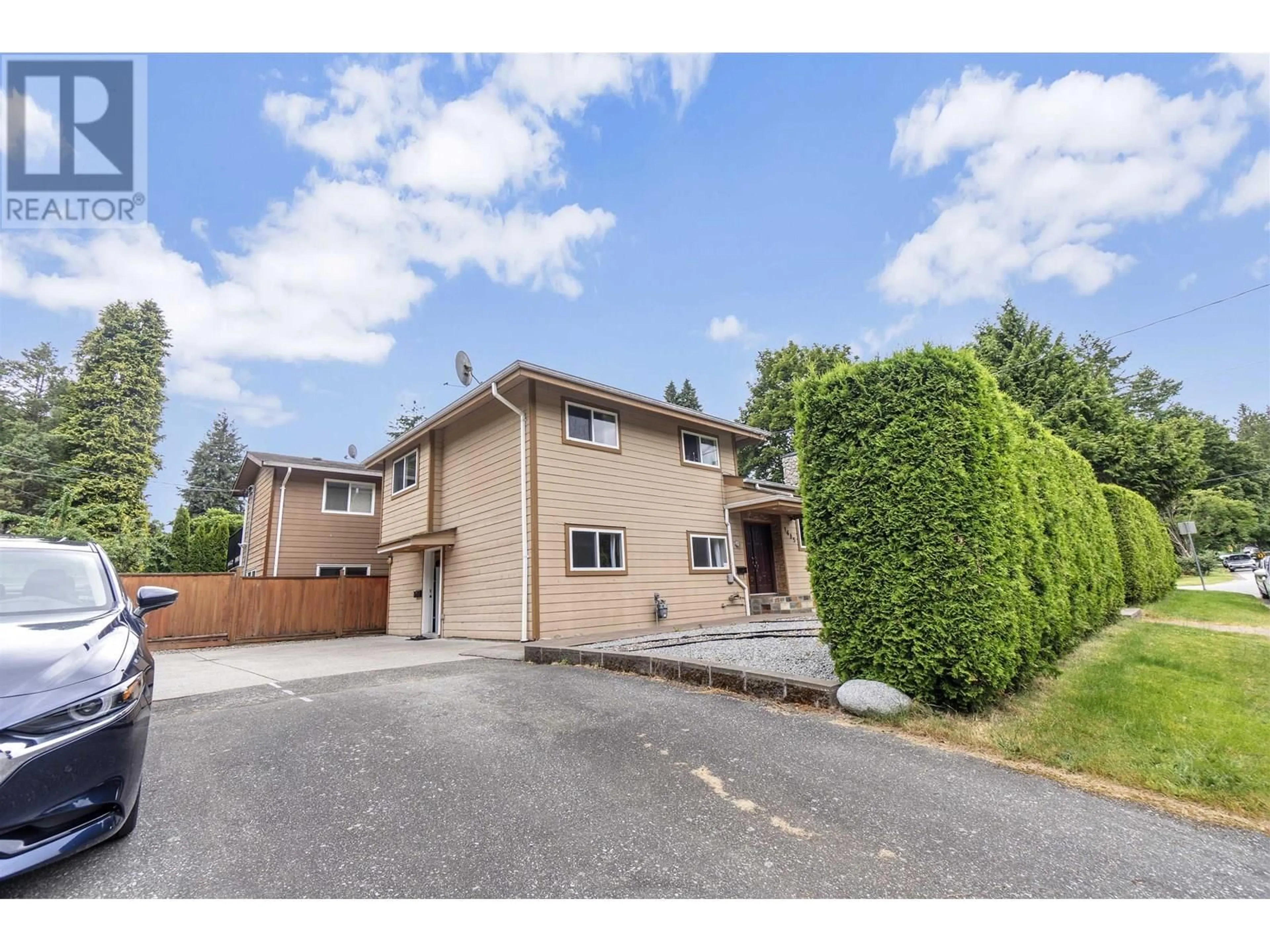 A pic from outside/outdoor area/front of a property/back of a property/a pic from drone, street for 1685 HOPE ROAD, North Vancouver British Columbia V7P1X2