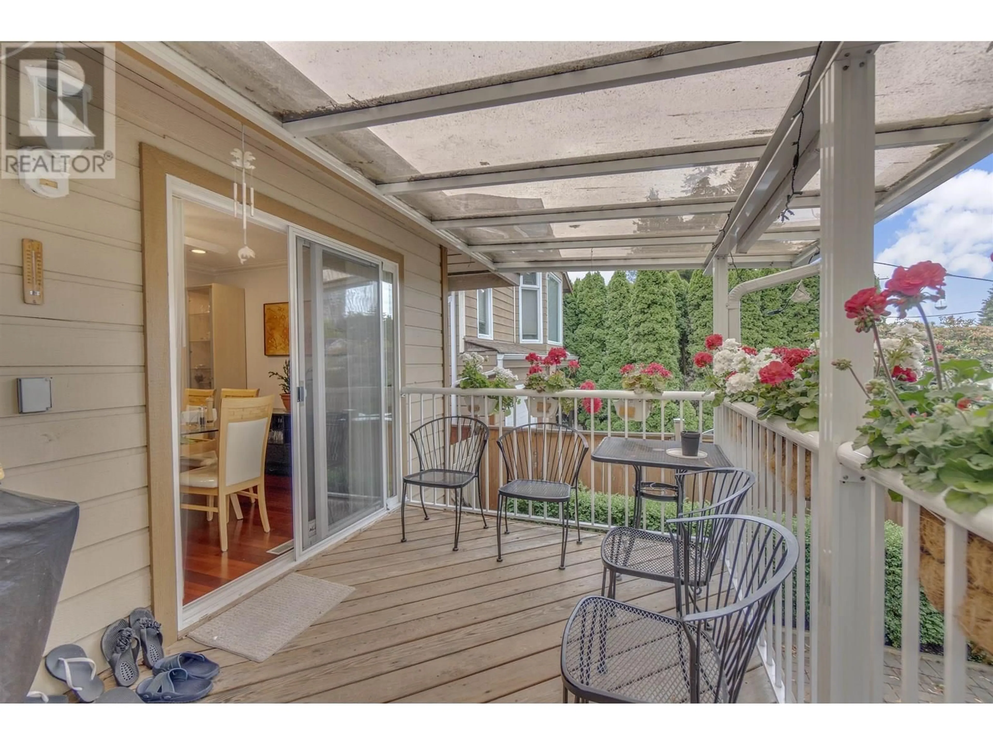 Patio, unknown for 1685 HOPE ROAD, North Vancouver British Columbia V7P1X2