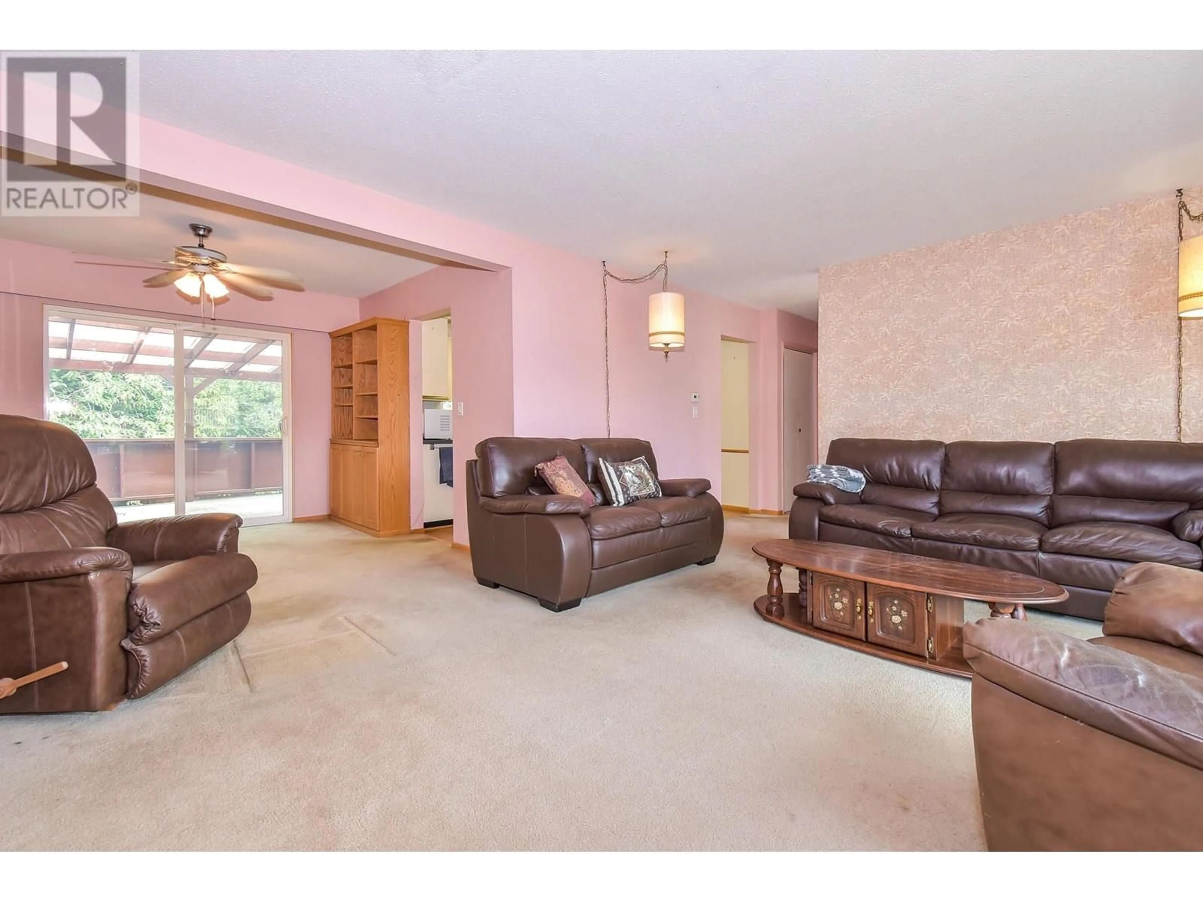 Living room with furniture, unknown for 5421 5B AVENUE, Delta British Columbia V4M1K6