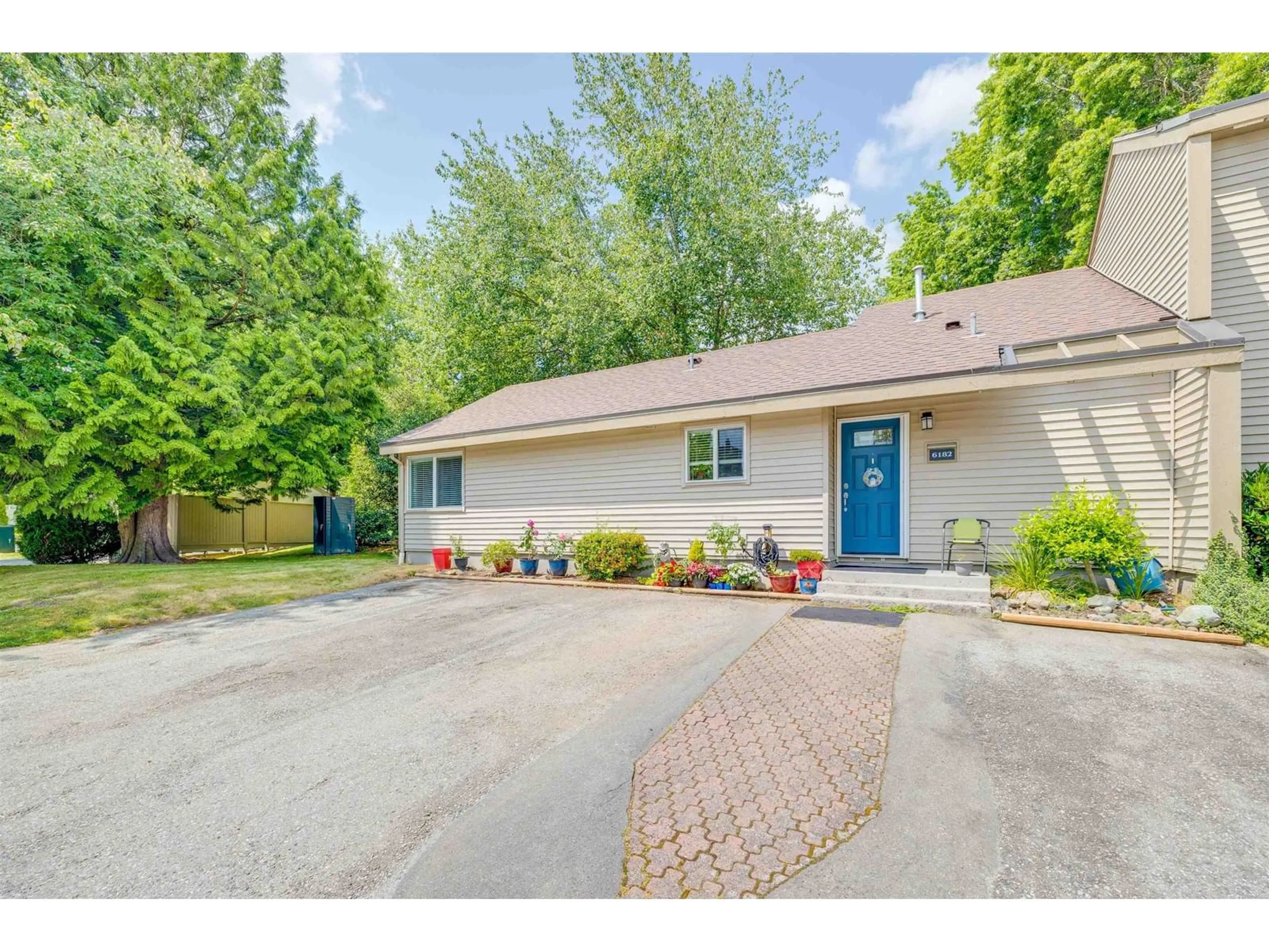 Unknown for 6182 GREENSIDE WEST, Surrey British Columbia V3S5M8