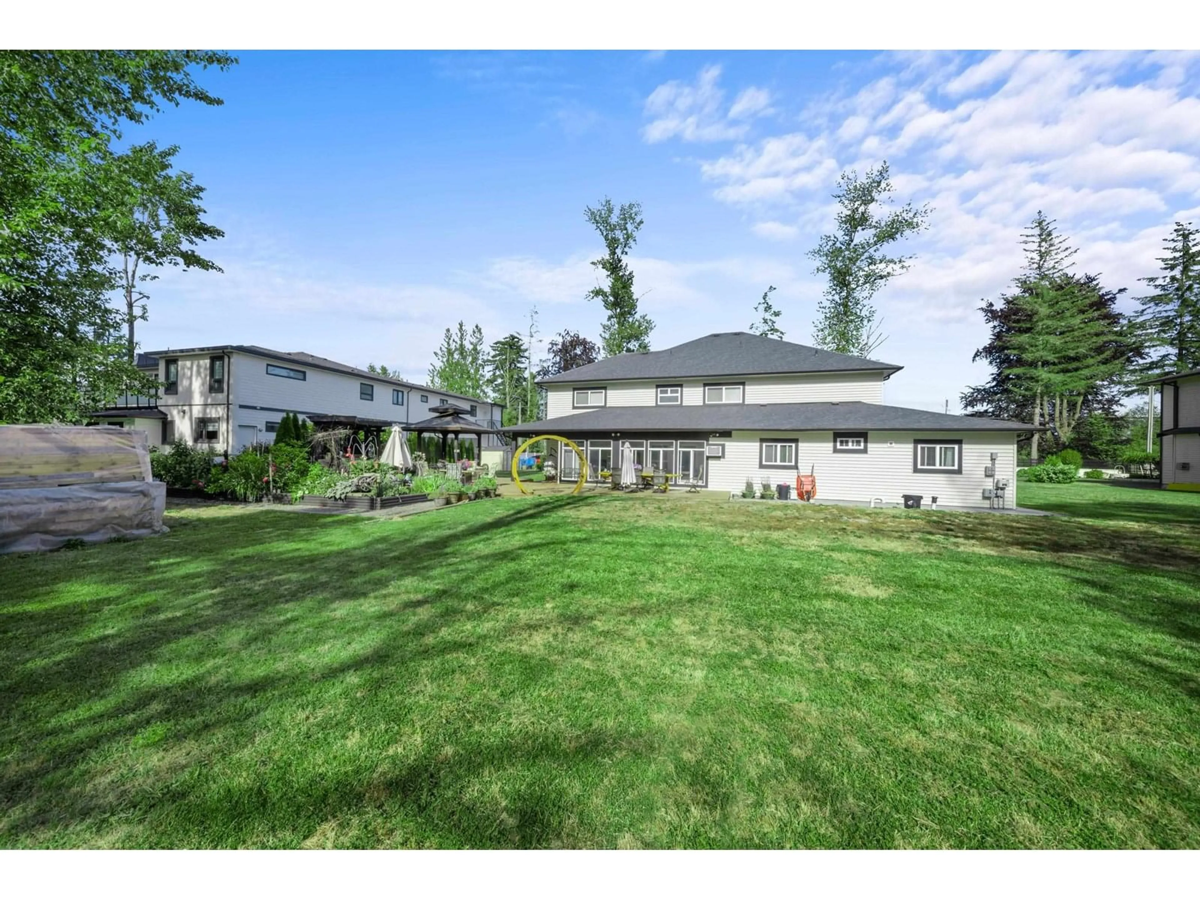 A pic from outside/outdoor area/front of a property/back of a property/a pic from drone, unknown for 2365 264, Langley British Columbia V4W2L5