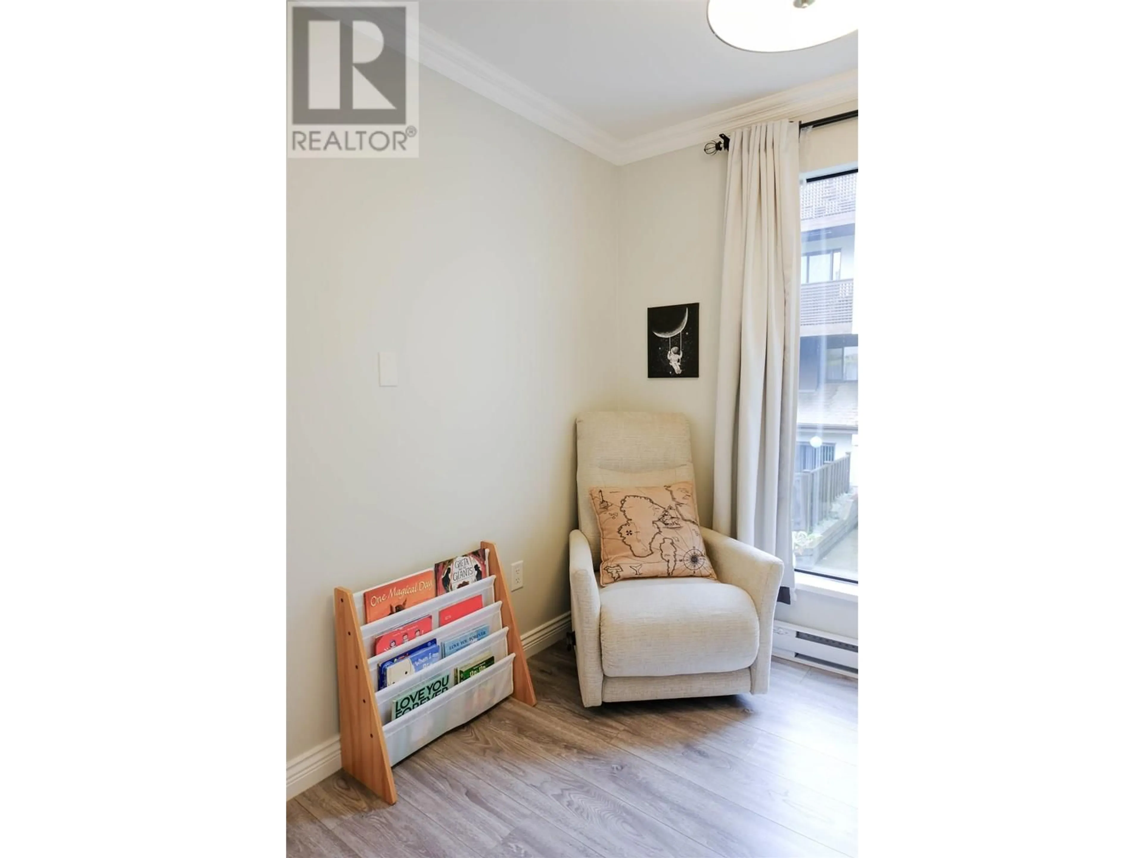 A pic of a room for 19 - 365 GINGER DRIVE, New Westminster British Columbia V3M6W3