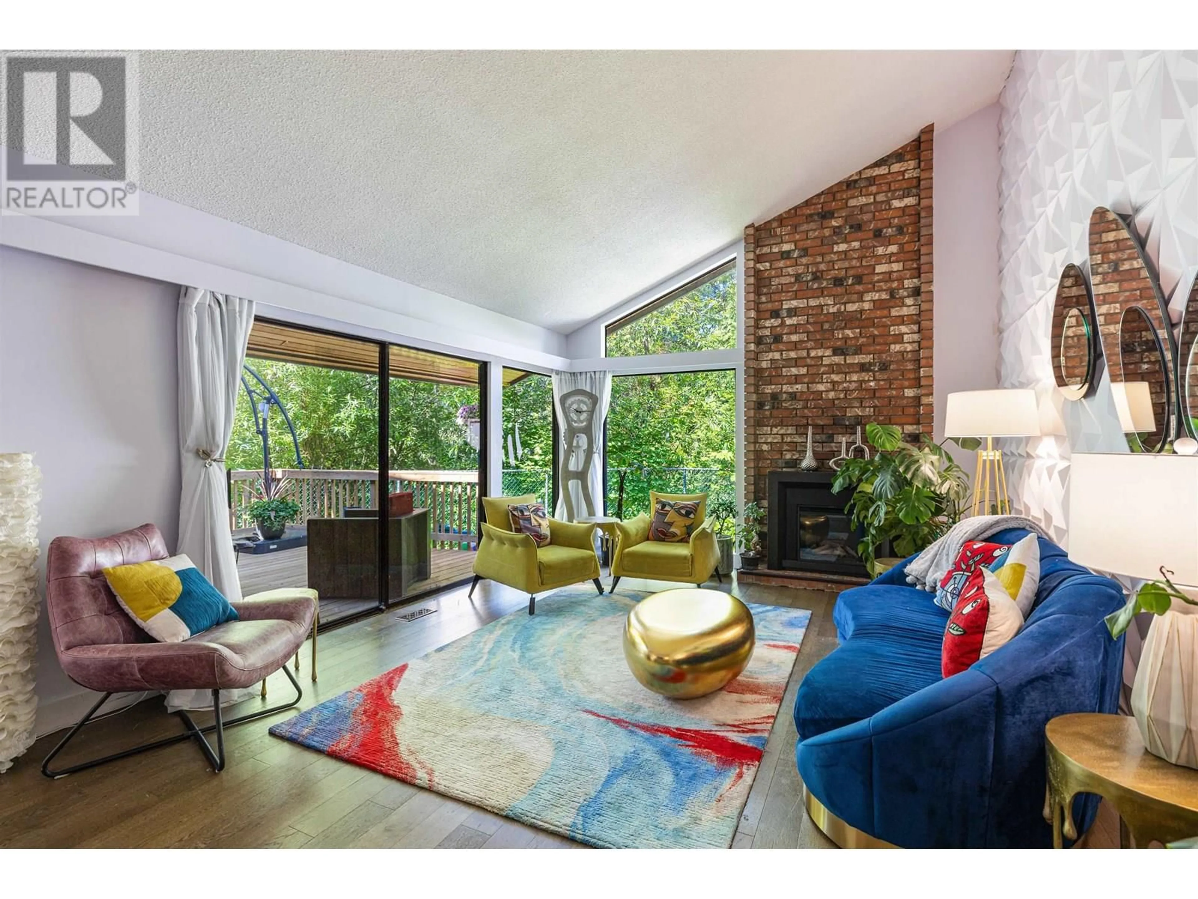 Living room with furniture, unknown for 2873 CAPILANO ROAD, North Vancouver British Columbia V7R4H4
