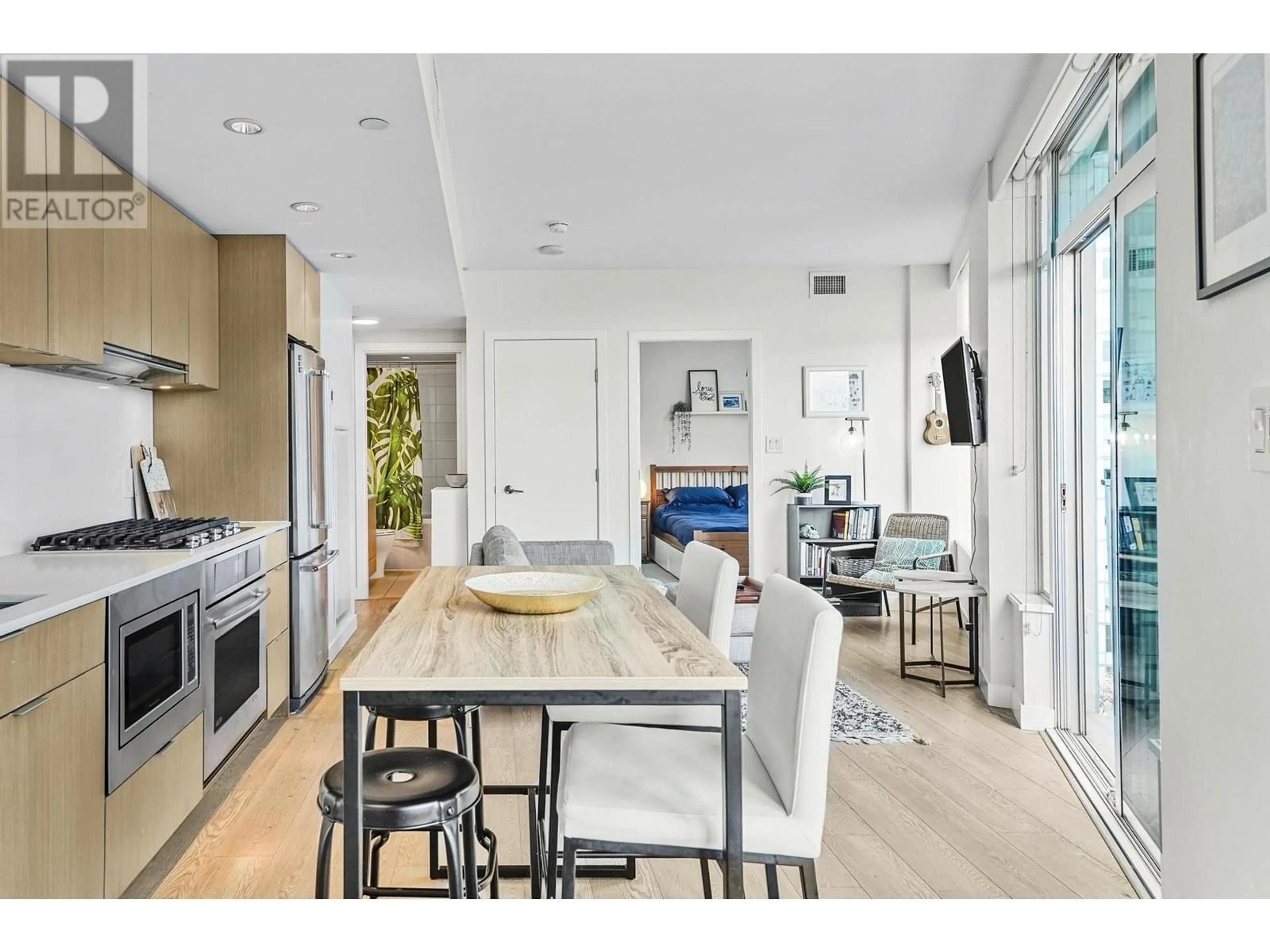 Open concept kitchen, unknown for 803 - 161 1ST AVENUE, Vancouver British Columbia V6A0G1