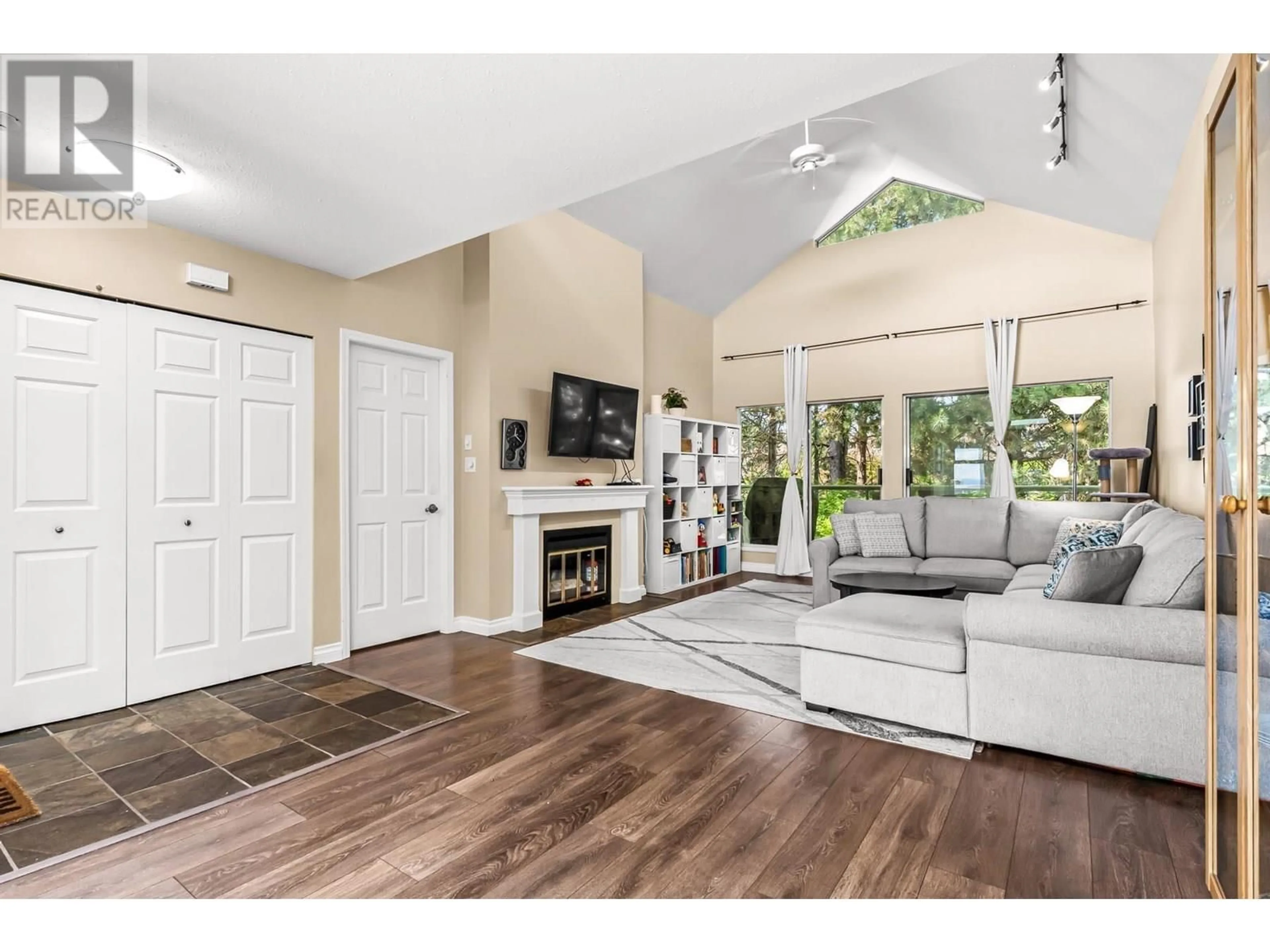 Living room with furniture, unknown for 404 - 2733 ATLIN PLACE, Coquitlam British Columbia V3C5B1