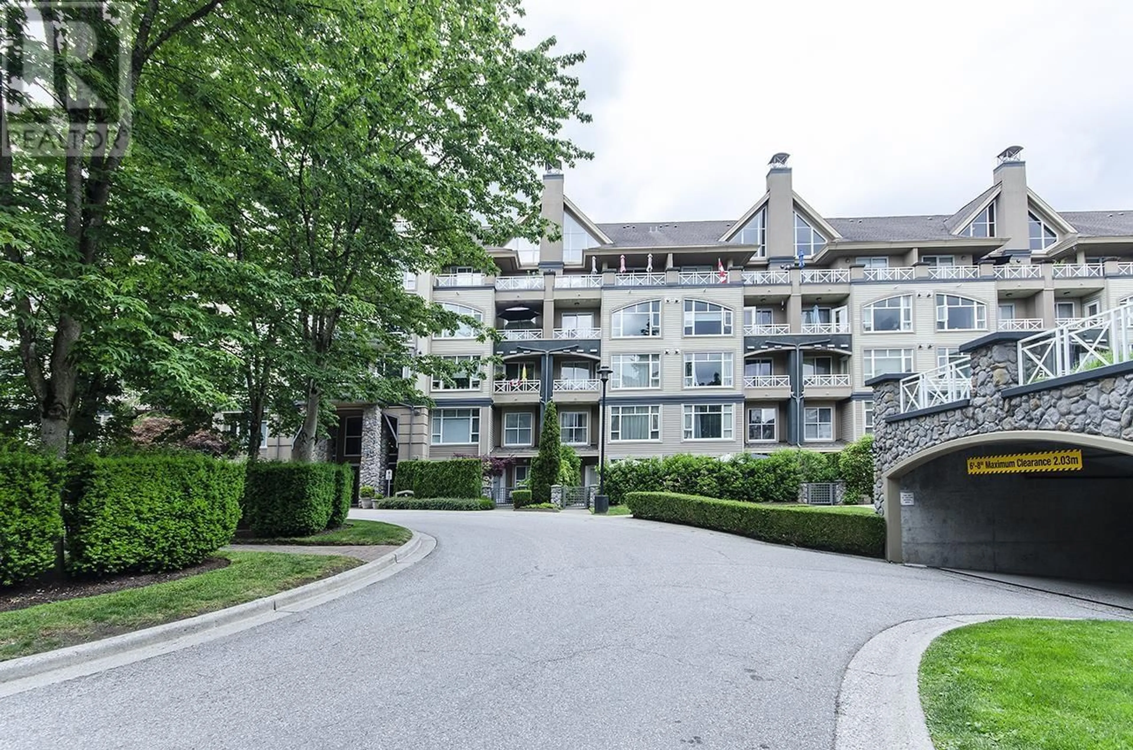 Patio, unknown for 420 - 3600 WINDCREST DRIVE, North Vancouver British Columbia V7G2S5