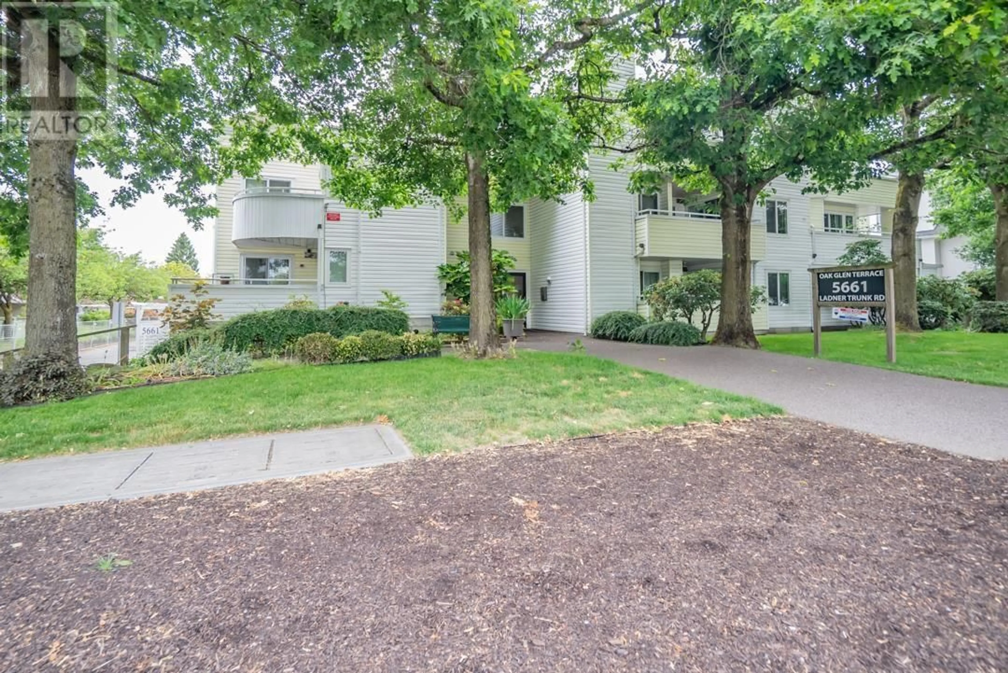 Patio, street for 23 - 5661 LADNER TRUNK ROAD, Delta British Columbia V4K1X3