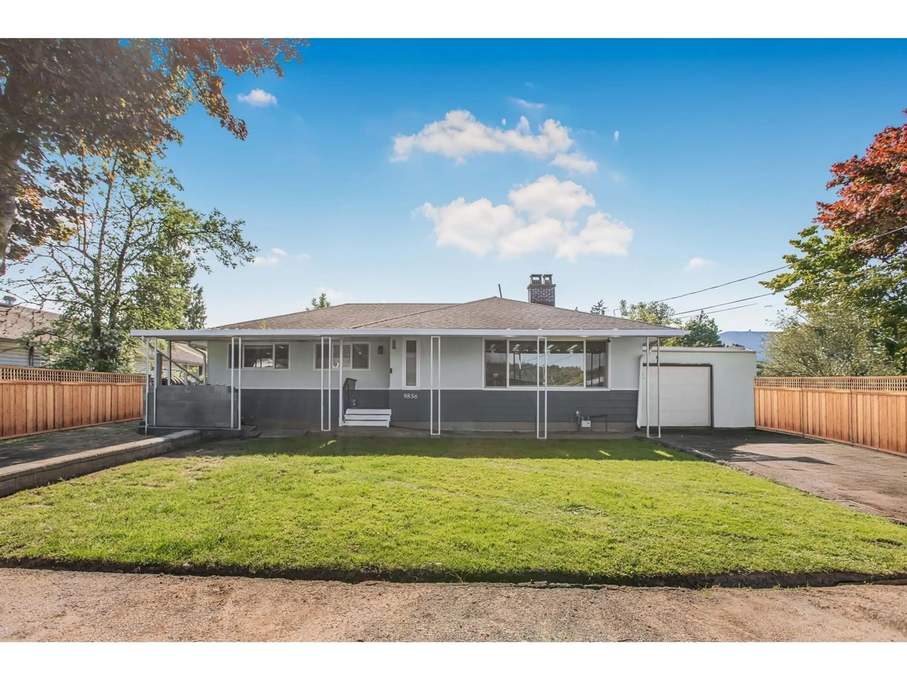 Home with vinyl exterior material, street for 9856 INGLEWOOD CRESCENT, Chilliwack British Columbia V2P5L7