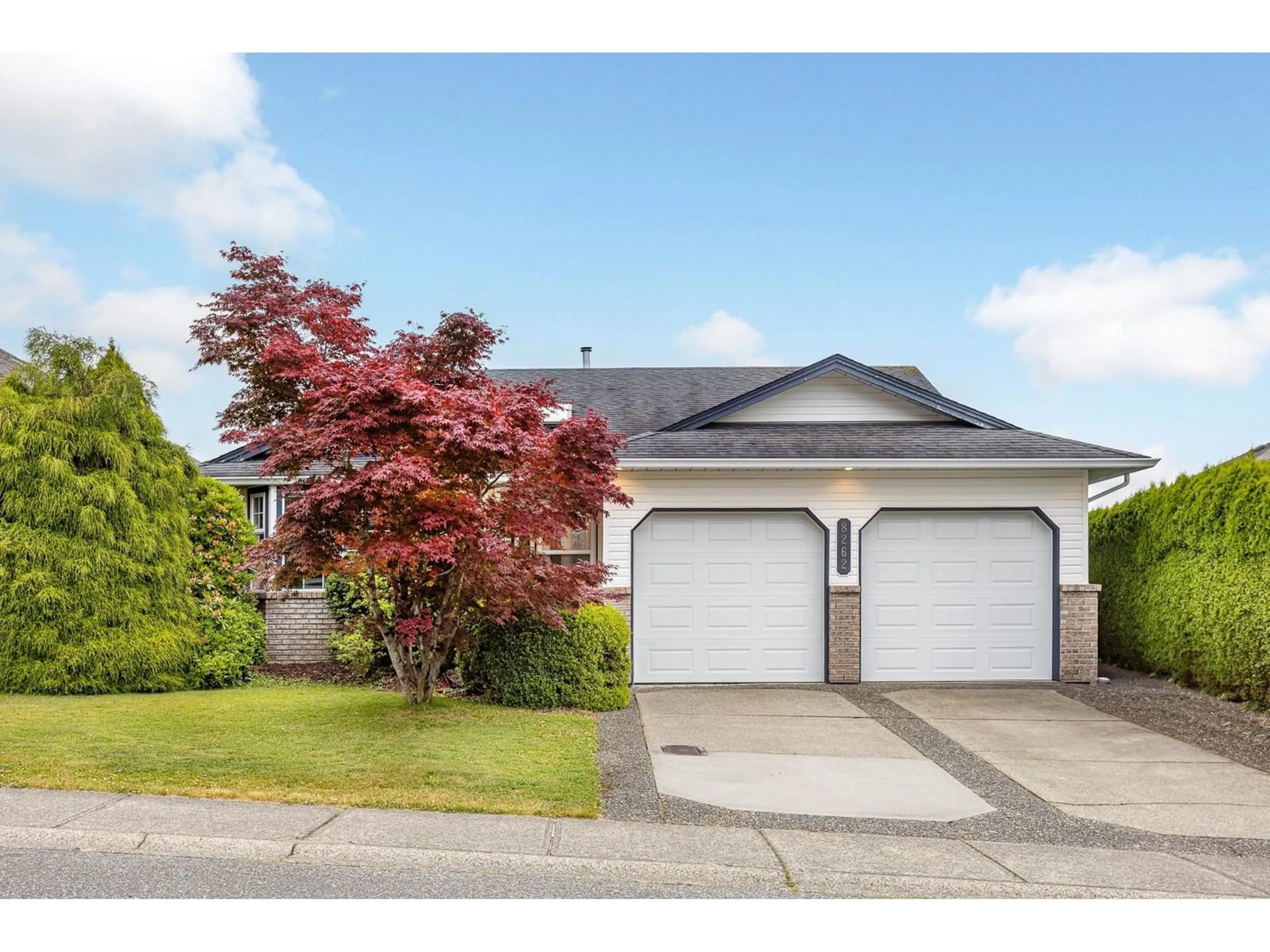 Home with vinyl exterior material, street for 8262 FORBES, Mission British Columbia V2V6V1